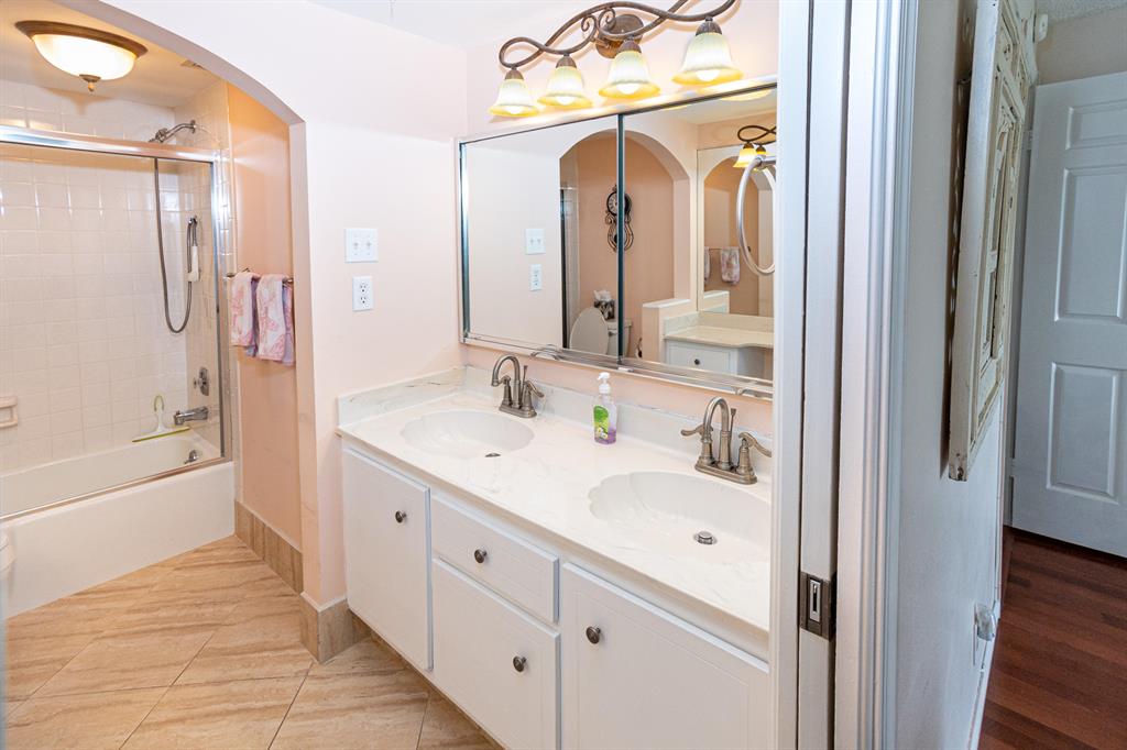 BROADVIEW CONDO - Residential