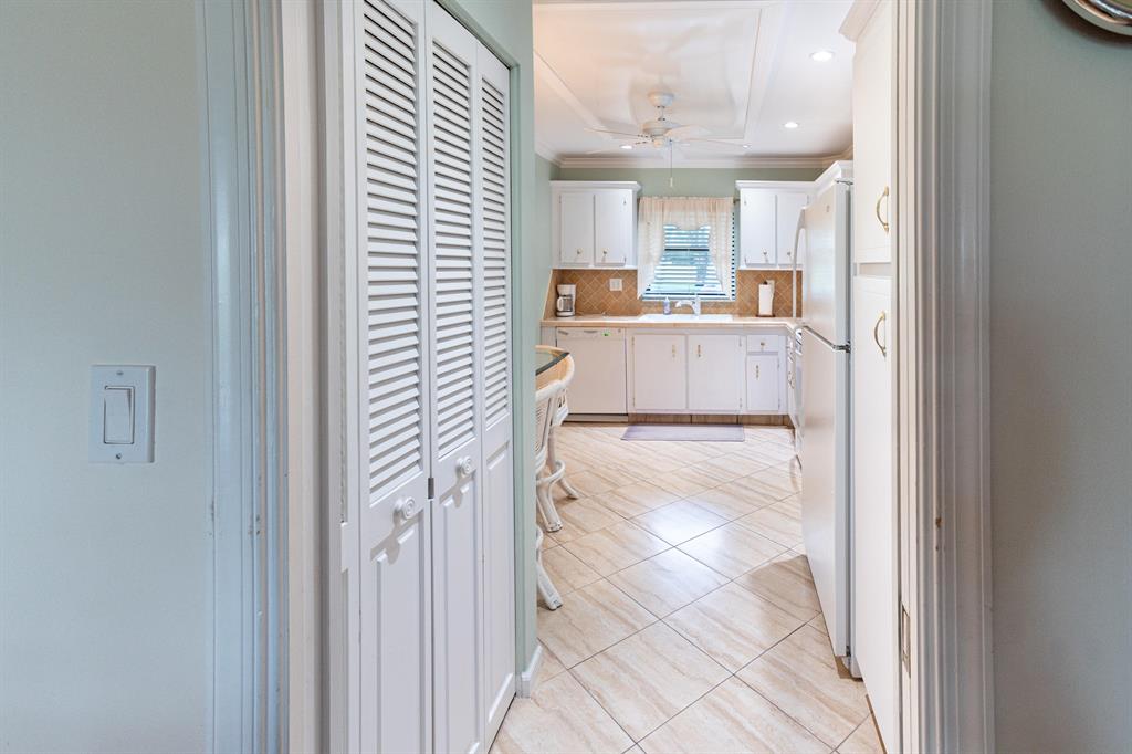 BROADVIEW CONDO - Residential