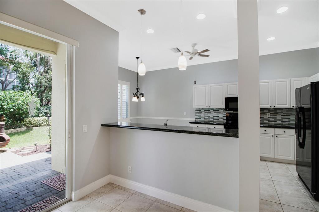 BAREFOOT COVE TOWNHOMES - Residential Lease