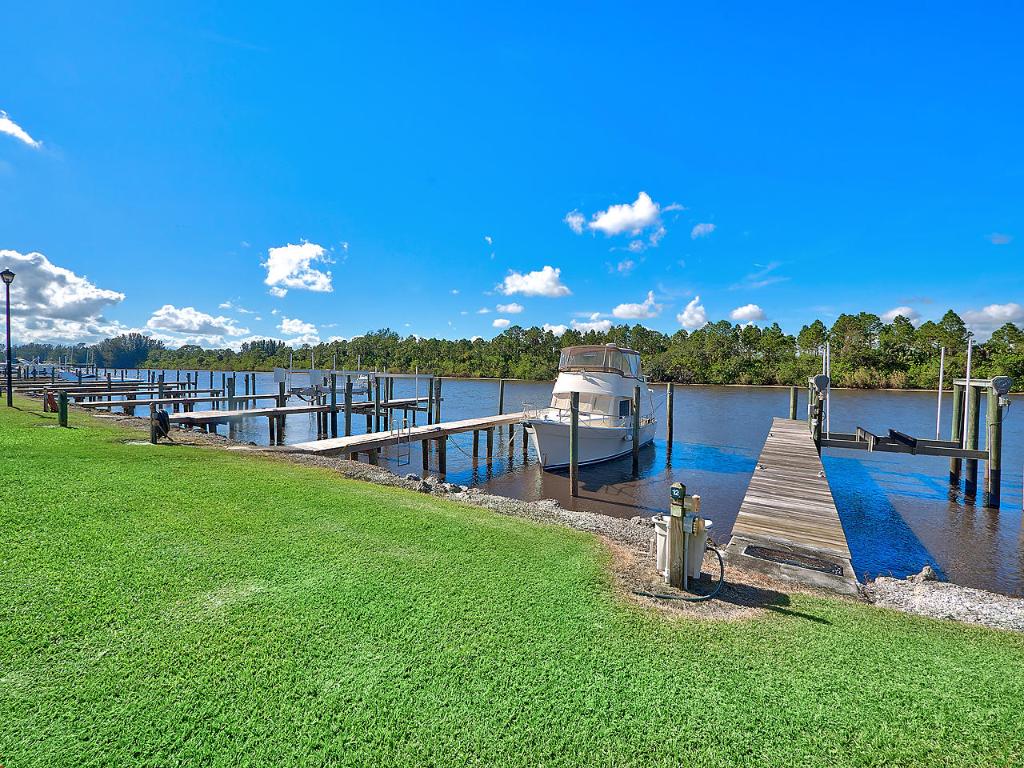 Locks Landing - Residential