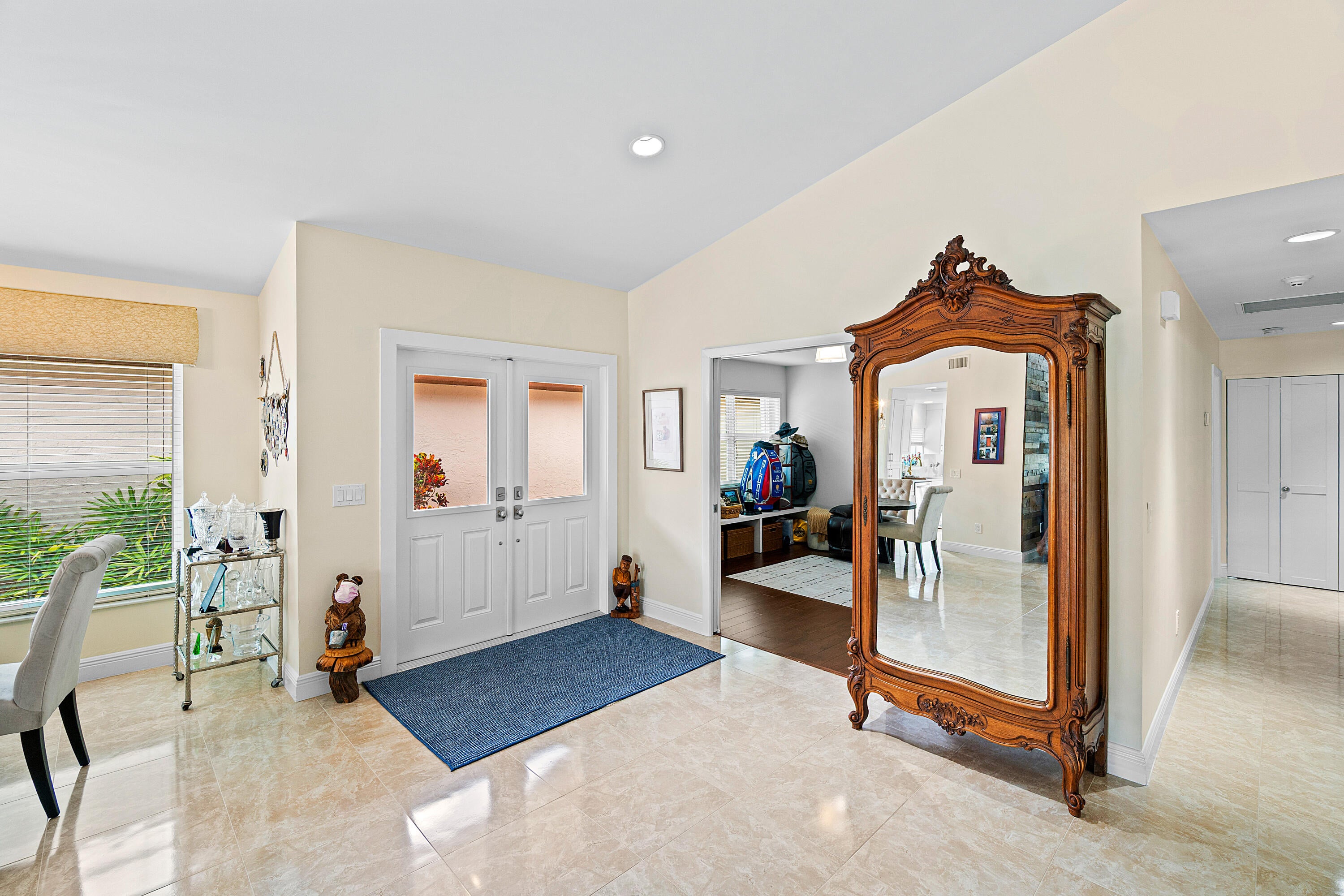 11270 Cloverleaf Circle