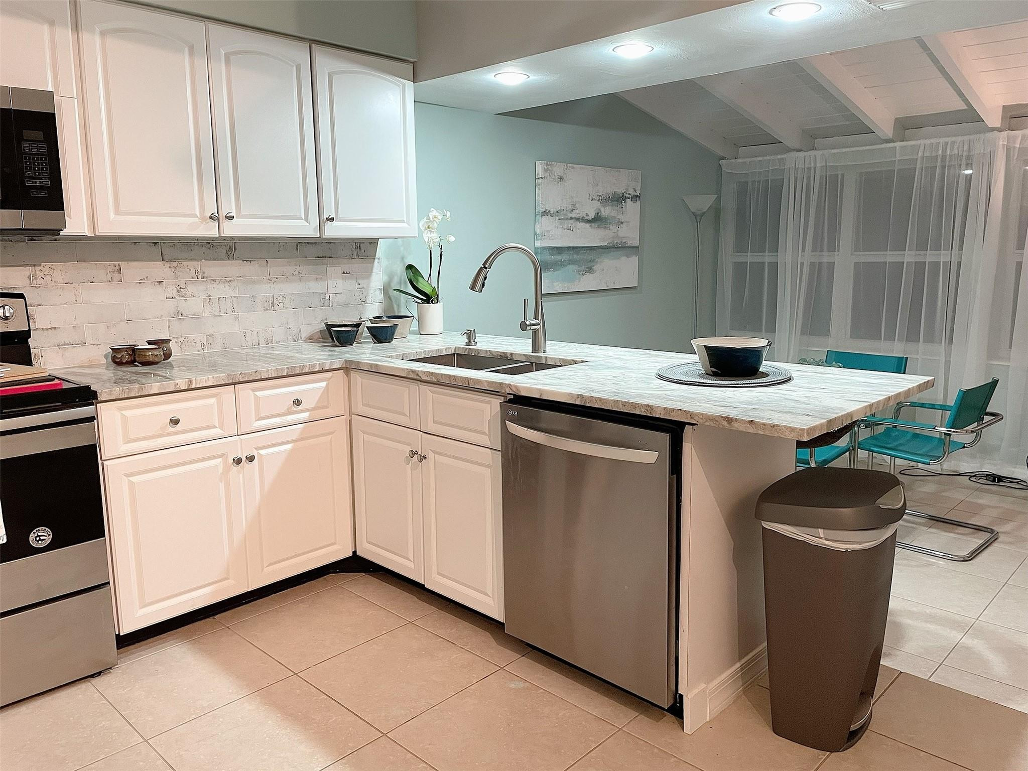 Coral Ridge Isles 45-47 B - Residential Income