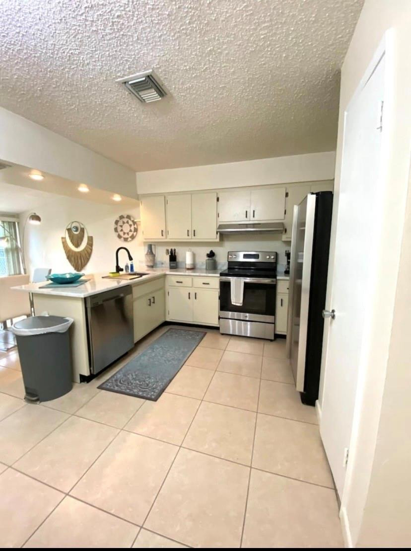 Coral Ridge Isles 45-47 B - Residential Income