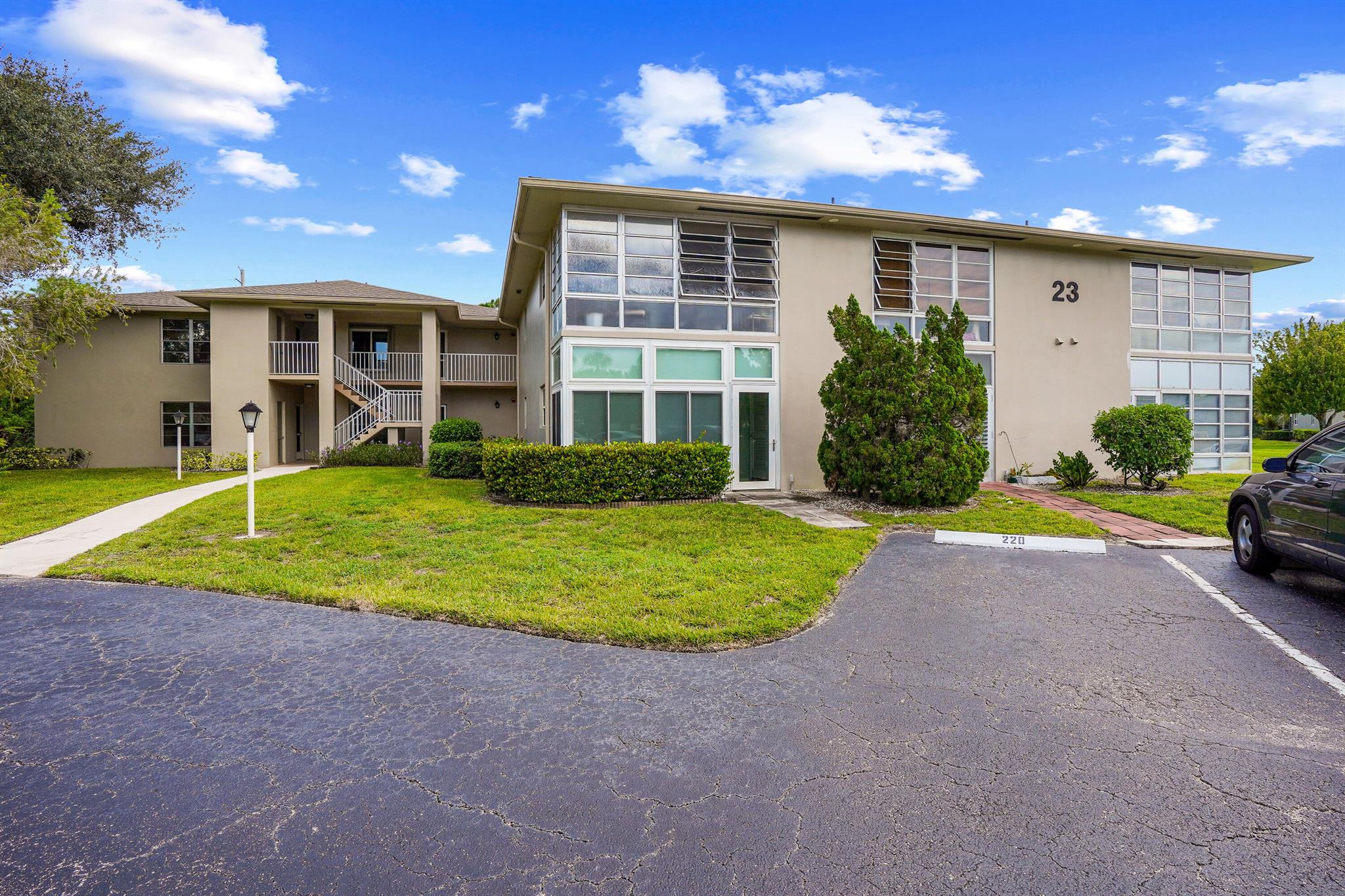 VISTA ST LUCIE BUILDINGS - Residential