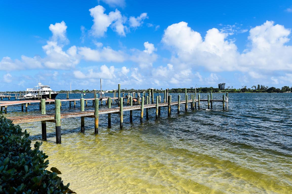 North Shore Terr - Residential