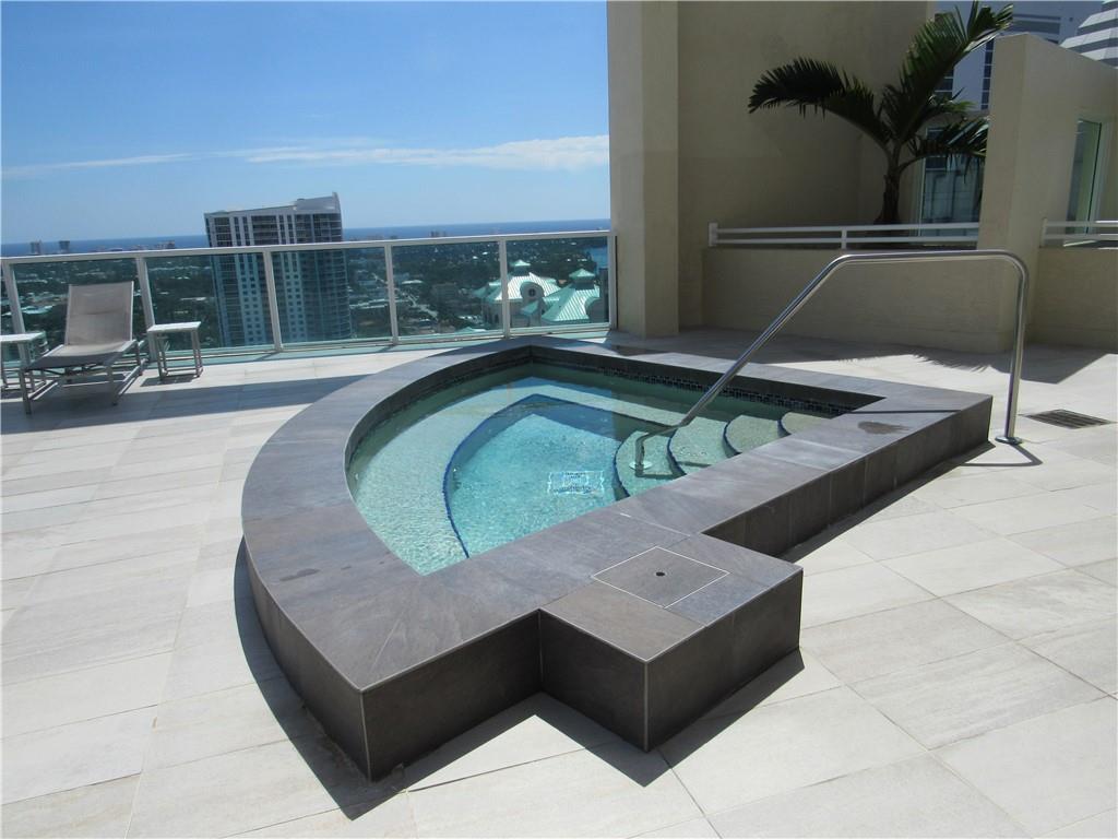 Las Olas Place - Residential