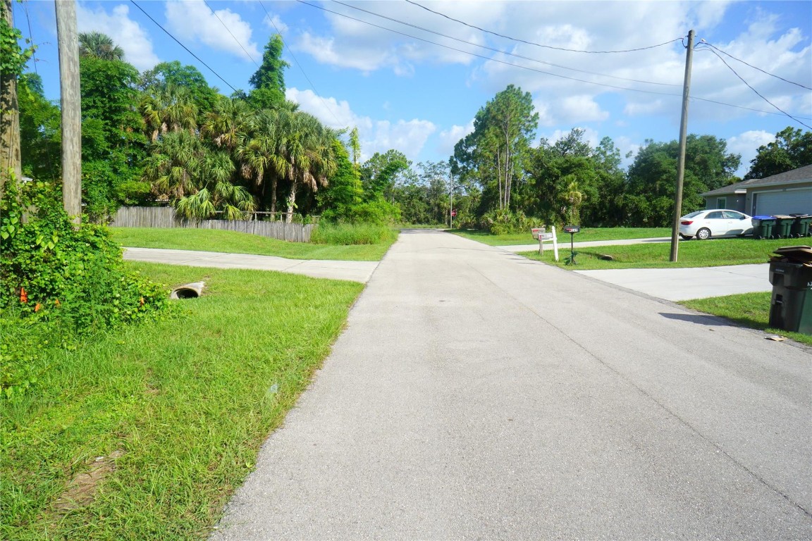 Port Charlotte - Land