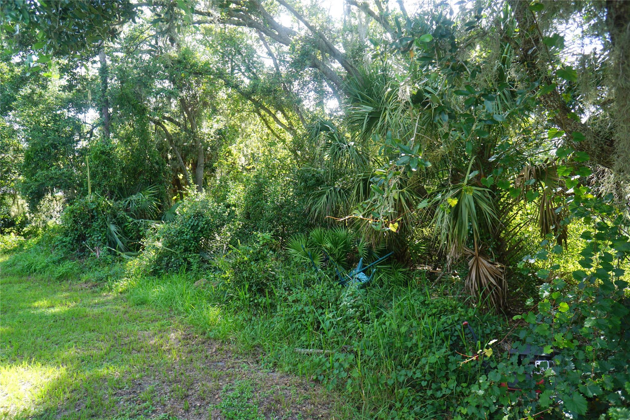 Port Charlotte - Land