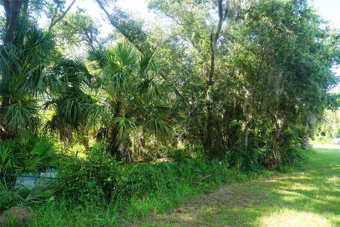 Port Charlotte - Land