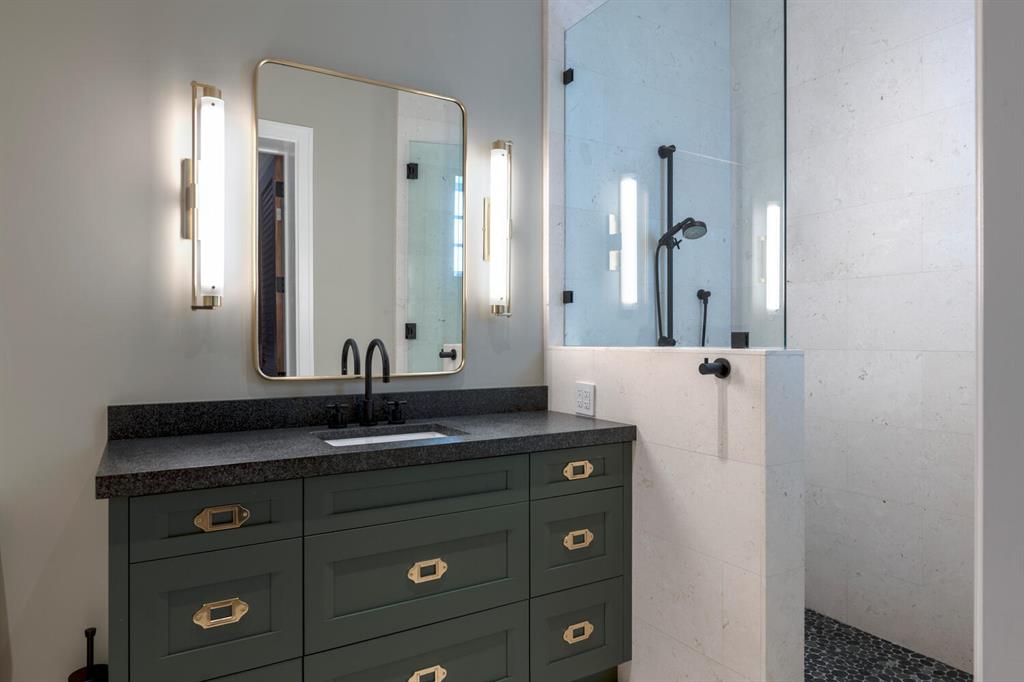 NORTH PALM BEACH VILLAGE OF 6 - Residential