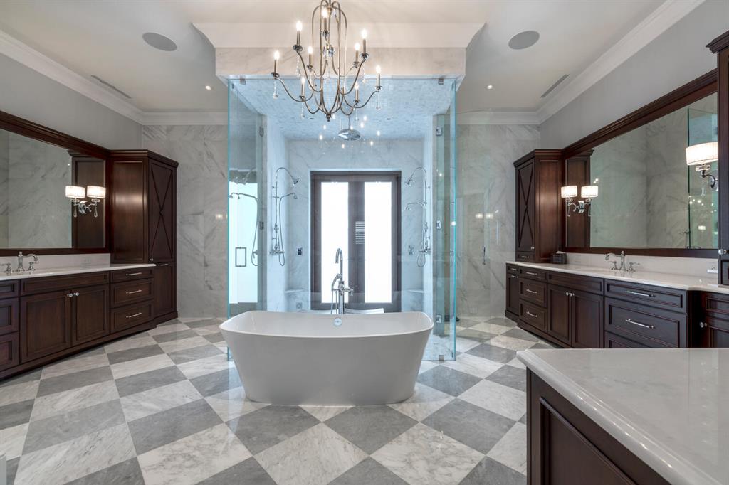 NORTH PALM BEACH VILLAGE OF 6 - Residential