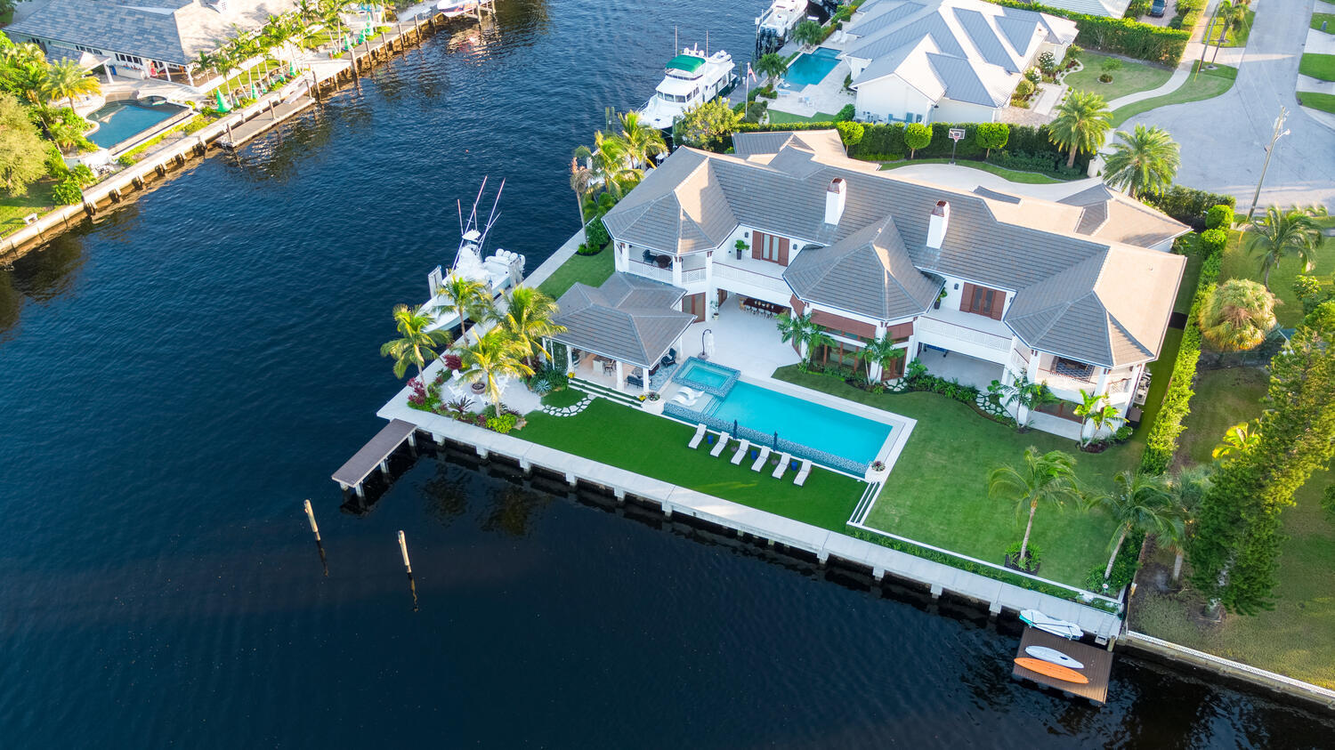 NORTH PALM BEACH VILLAGE OF 6 - Residential