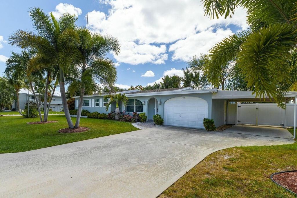 Photo of 498 NE 47th Street, Boca Raton, FL 33431 (MLS # R11085122)
