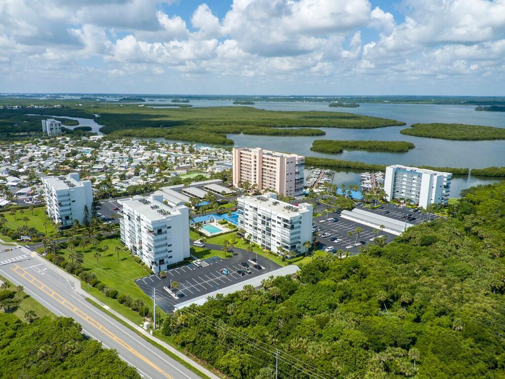 OCEAN HARBOUR NORTH - Residential Lease