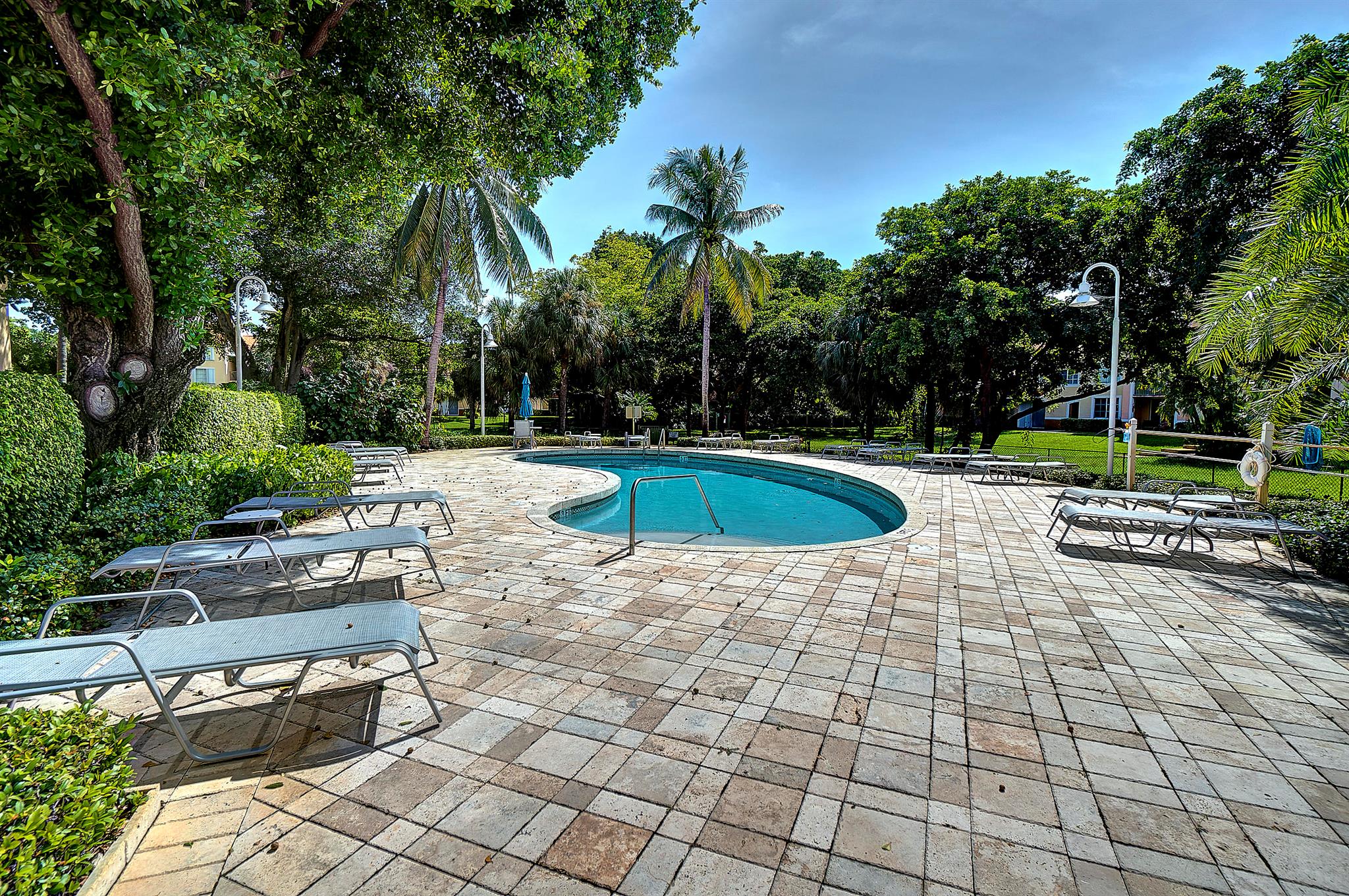 YACHT CLUB ON THE INTRACO - Residential Lease