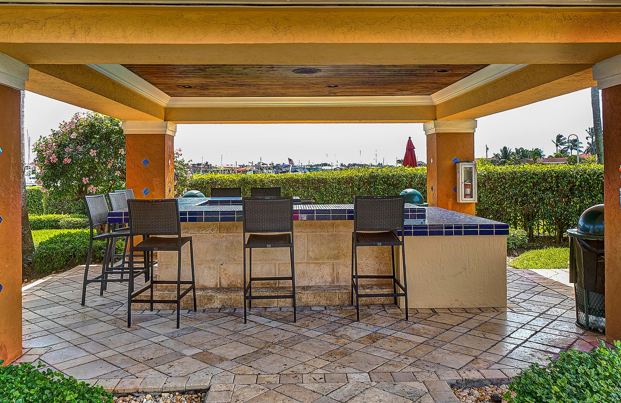 YACHT CLUB ON THE INTRACO - Residential Lease