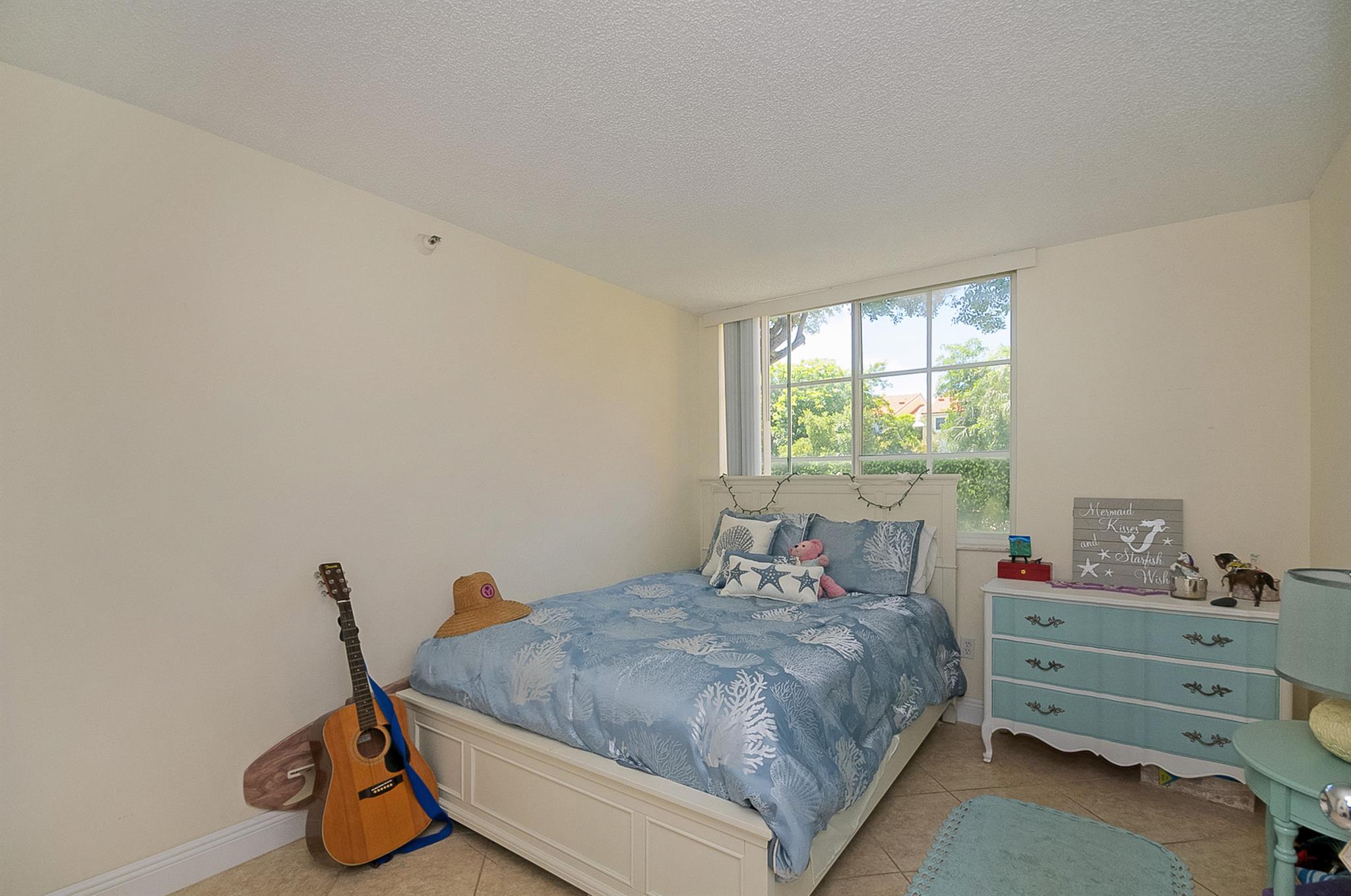 YACHT CLUB ON THE INTRACO - Residential Lease