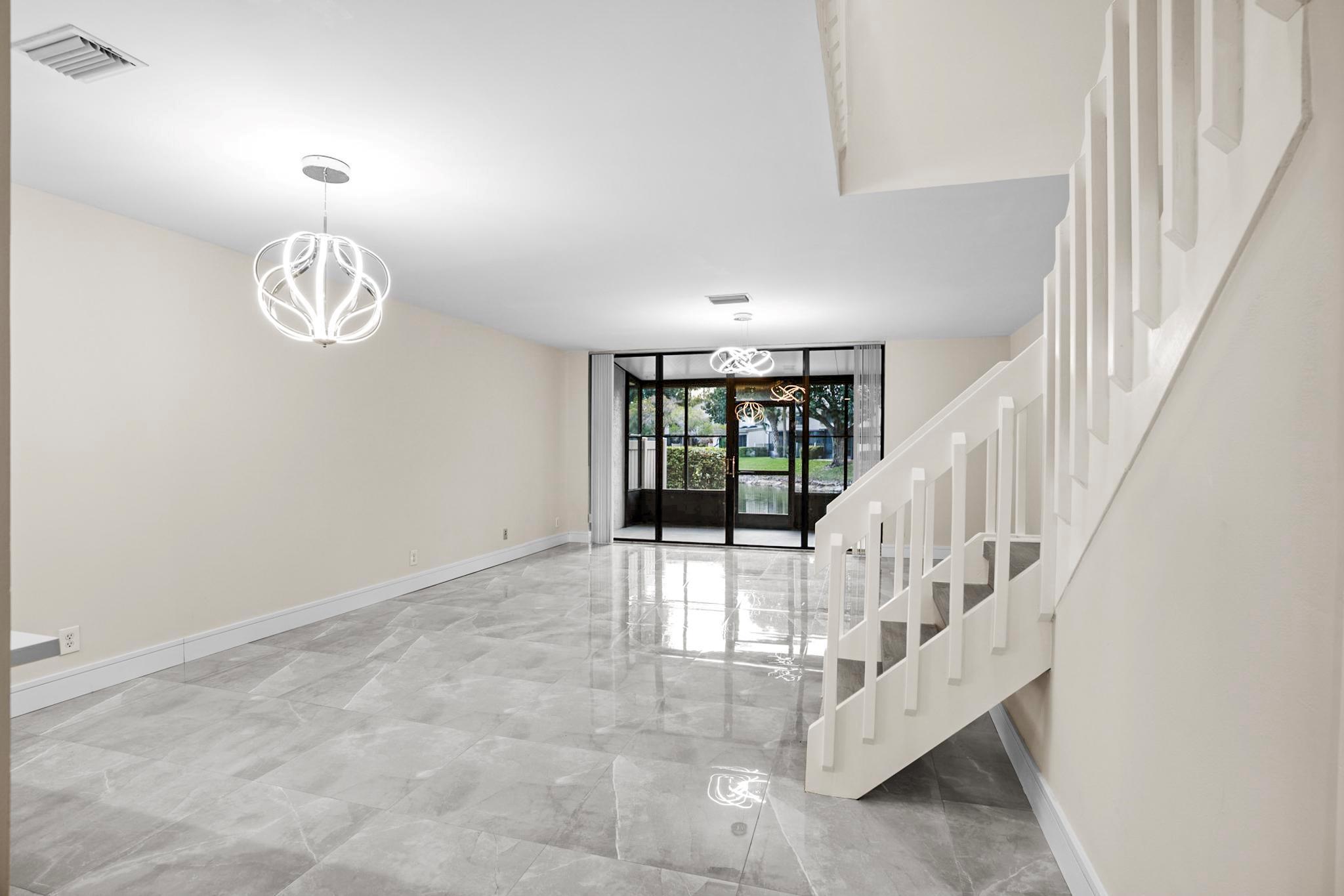 BAYWOOD VILLAGE II-B COND - Residential