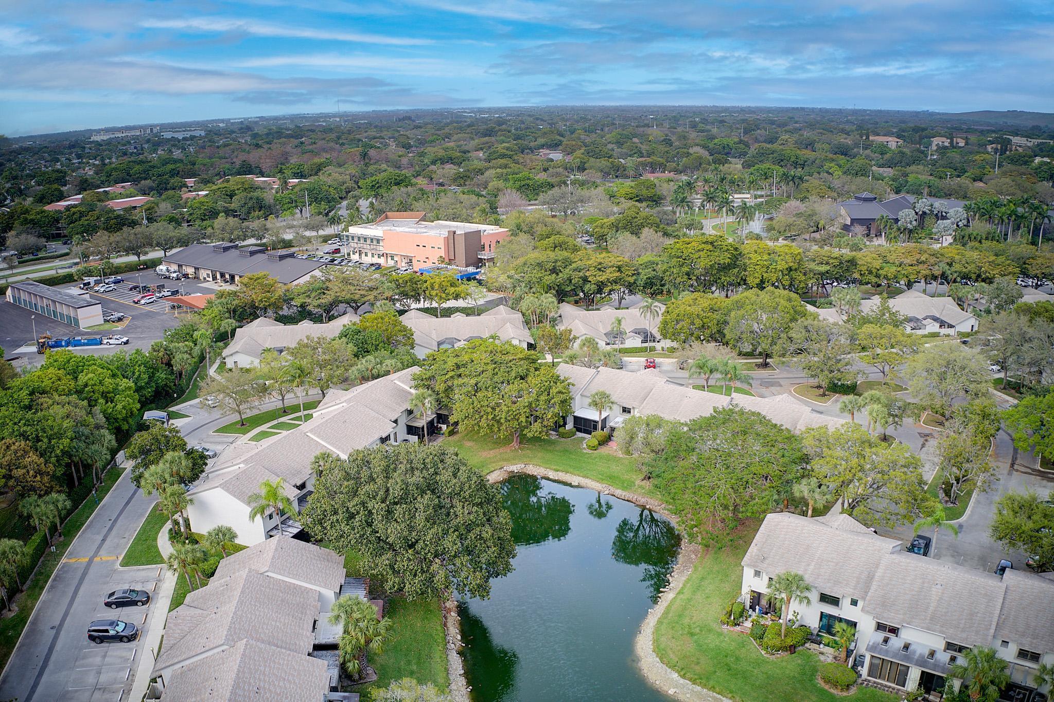 BAYWOOD VILLAGE II-B COND - Residential