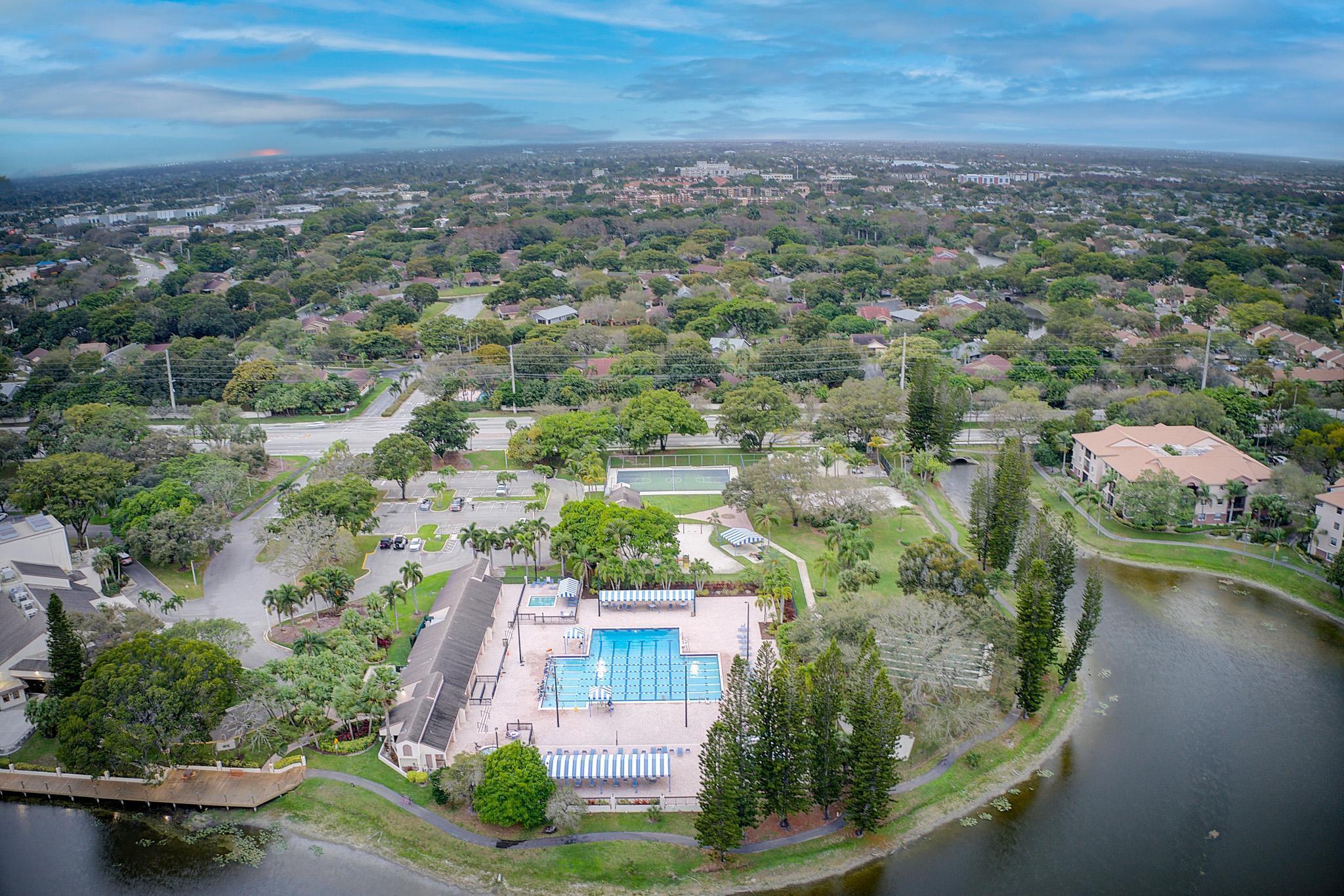 BAYWOOD VILLAGE II-B COND - Residential