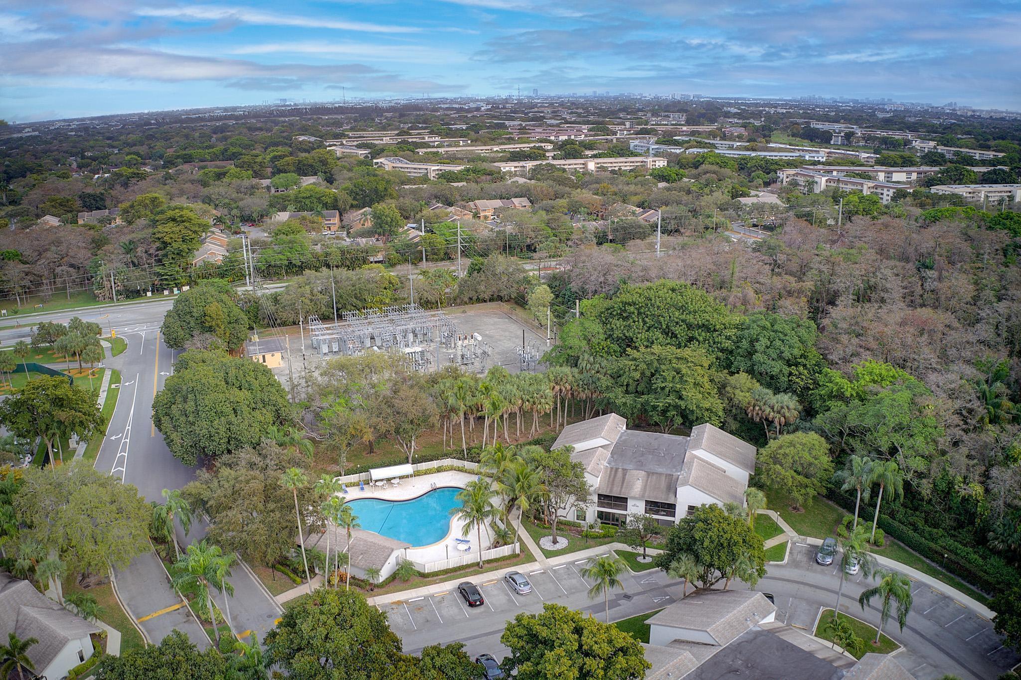 BAYWOOD VILLAGE II-B COND - Residential