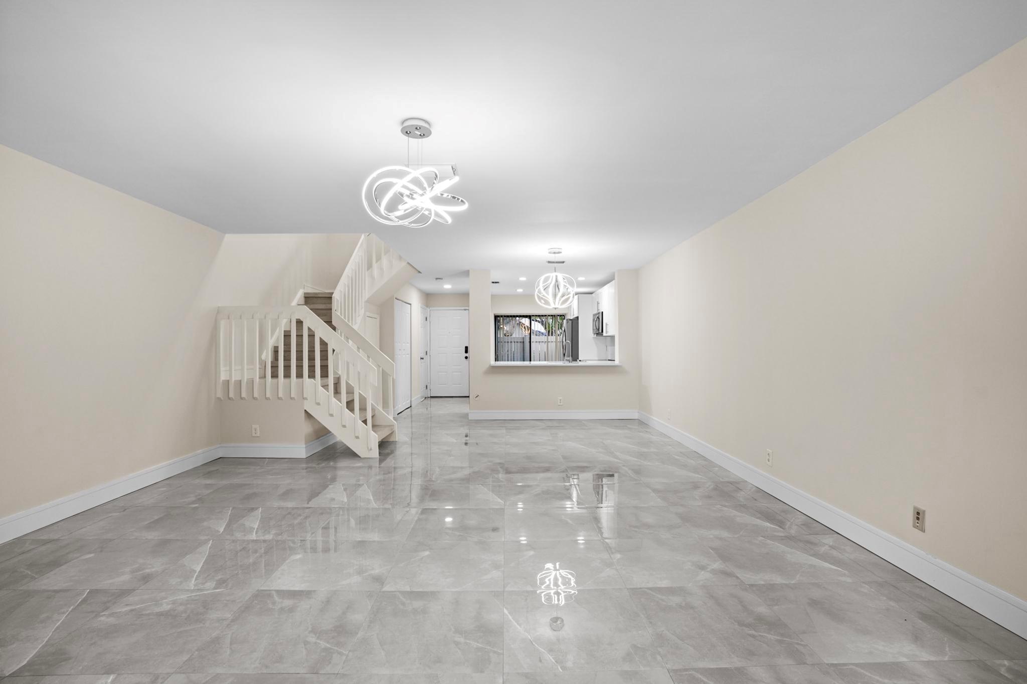 BAYWOOD VILLAGE II-B COND - Residential