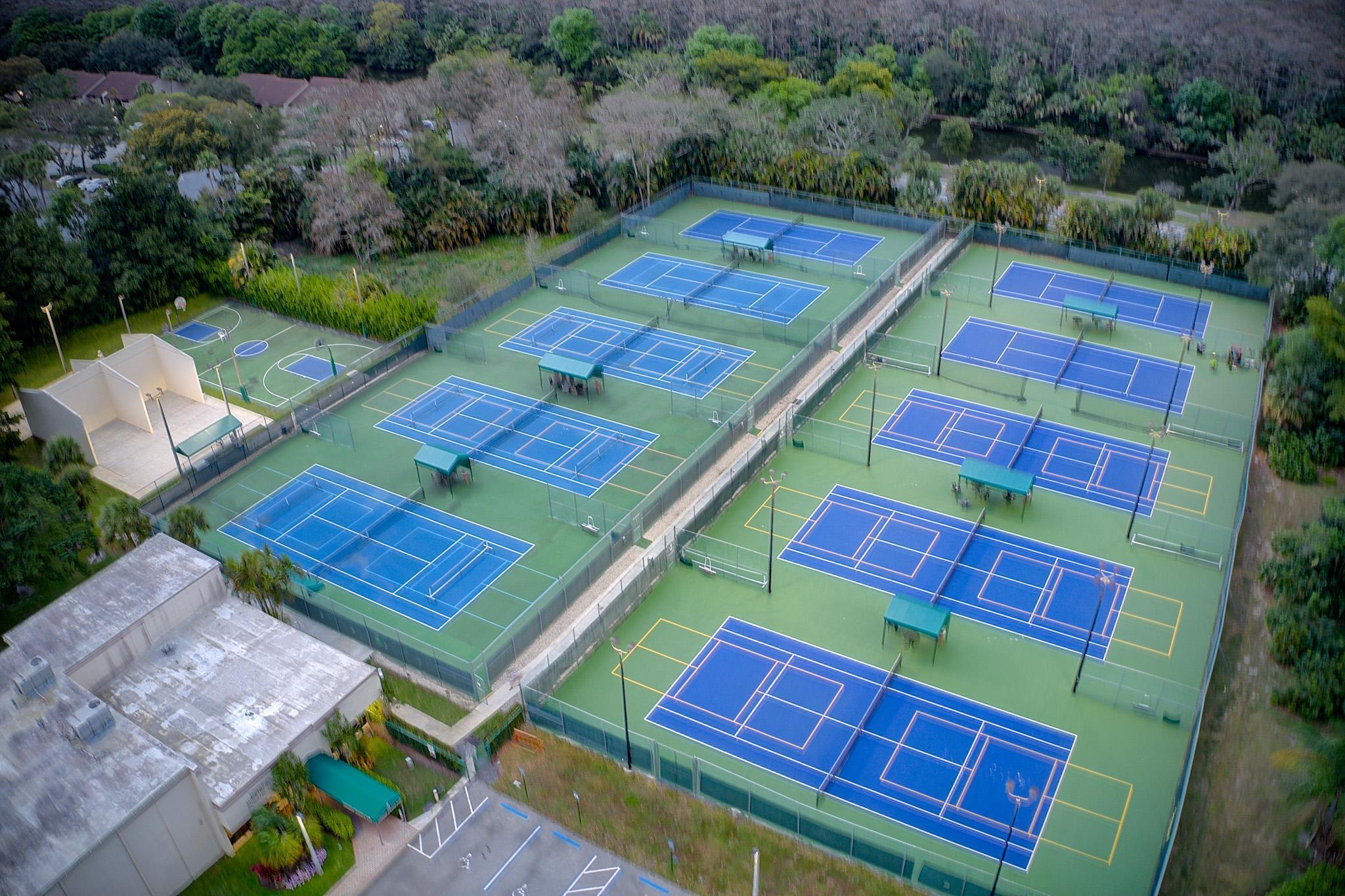 BAYWOOD VILLAGE II-B COND - Residential