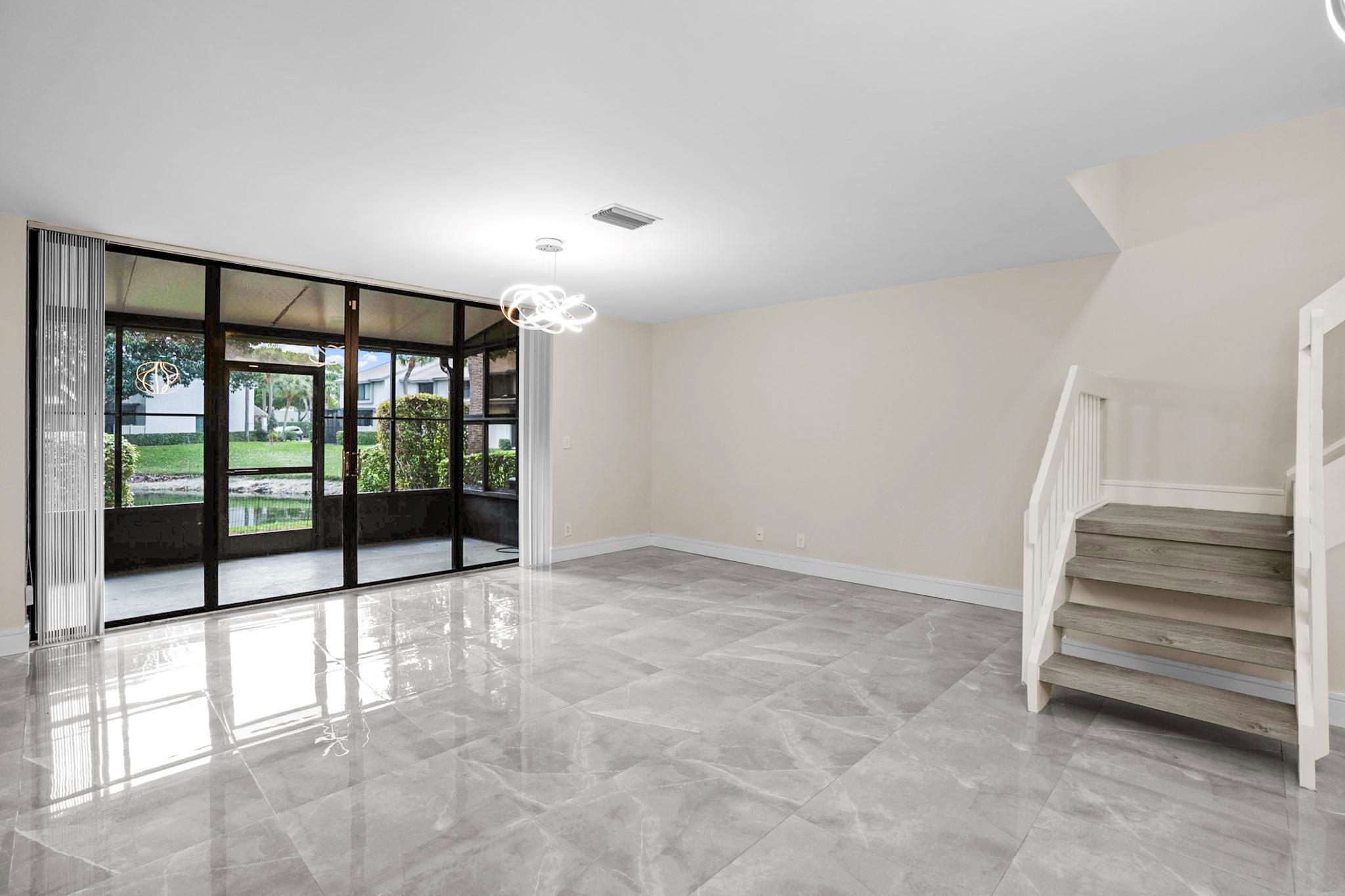 BAYWOOD VILLAGE II-B COND - Residential