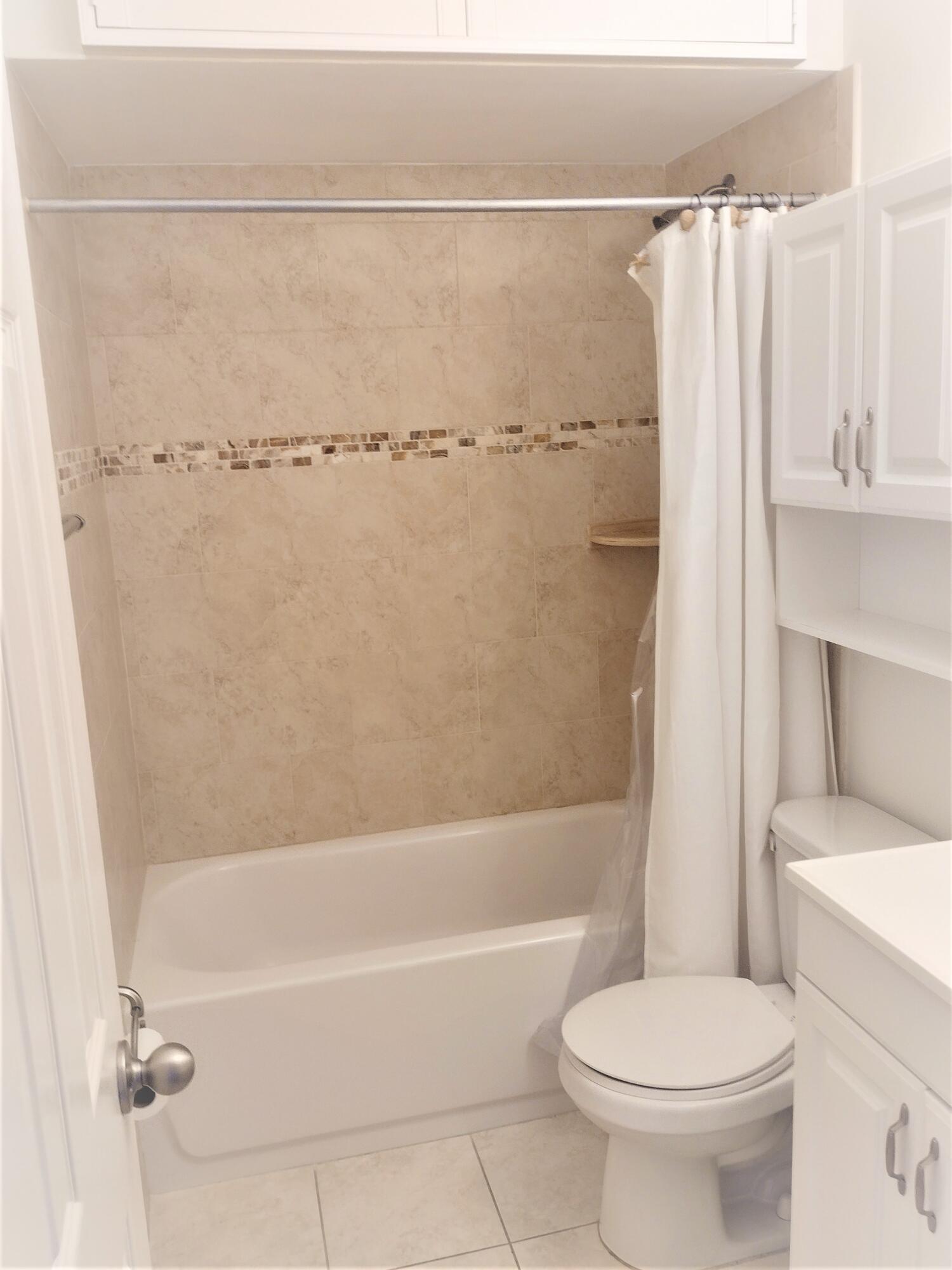 BOCA RATON HARBOUR APTS CONDO - Residential Lease