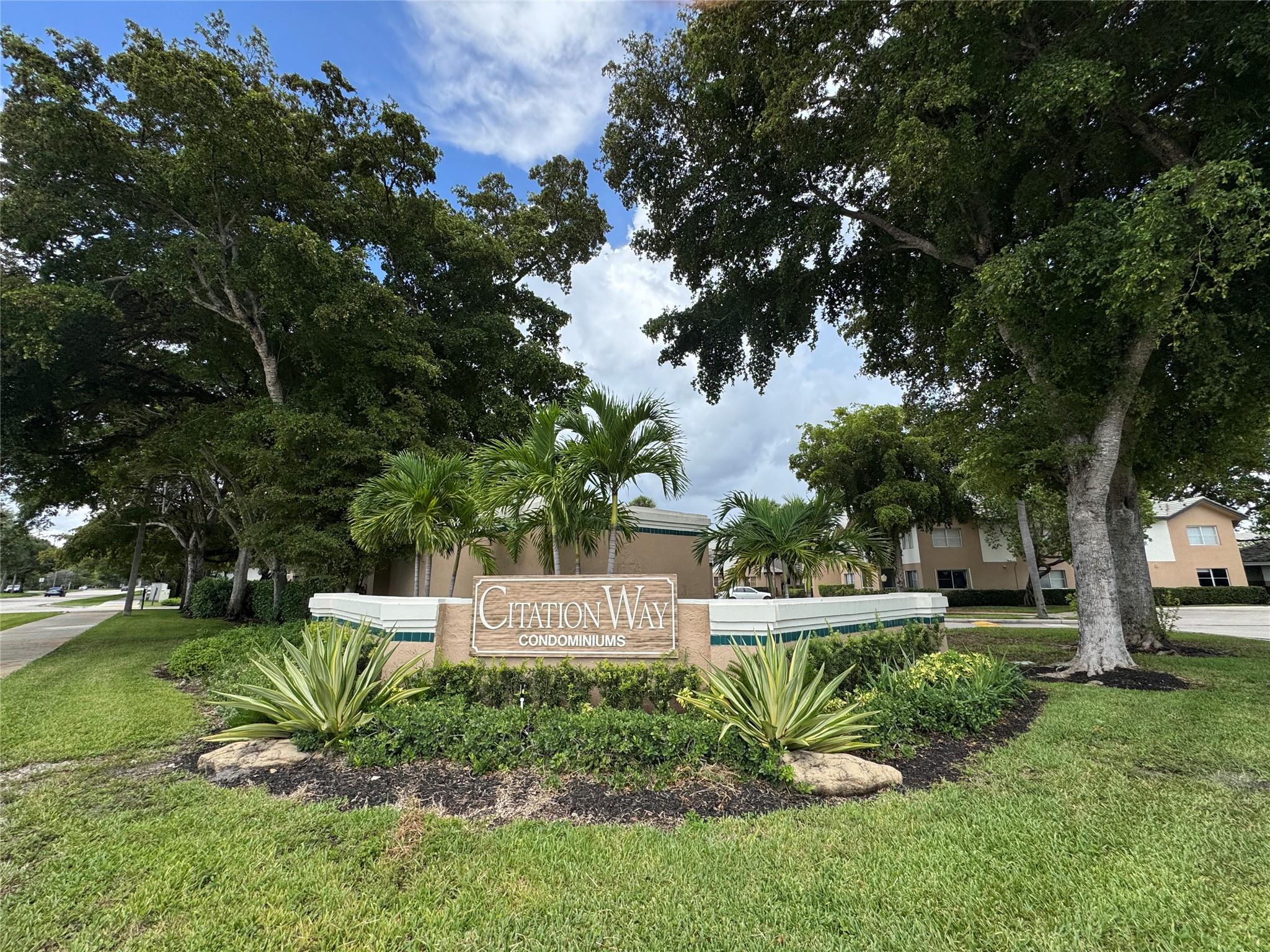 9877 Westview Dr 627