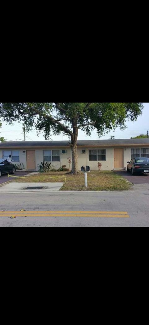 2100 NW 27th Street Oakland Park FL 33311