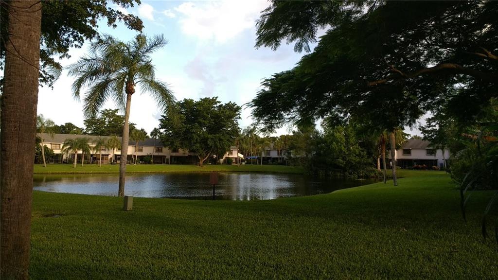 GOLDEN RAINTREE - Residential