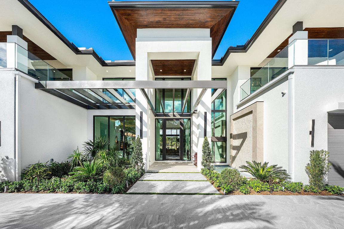 1831 Sabal Palm Drive