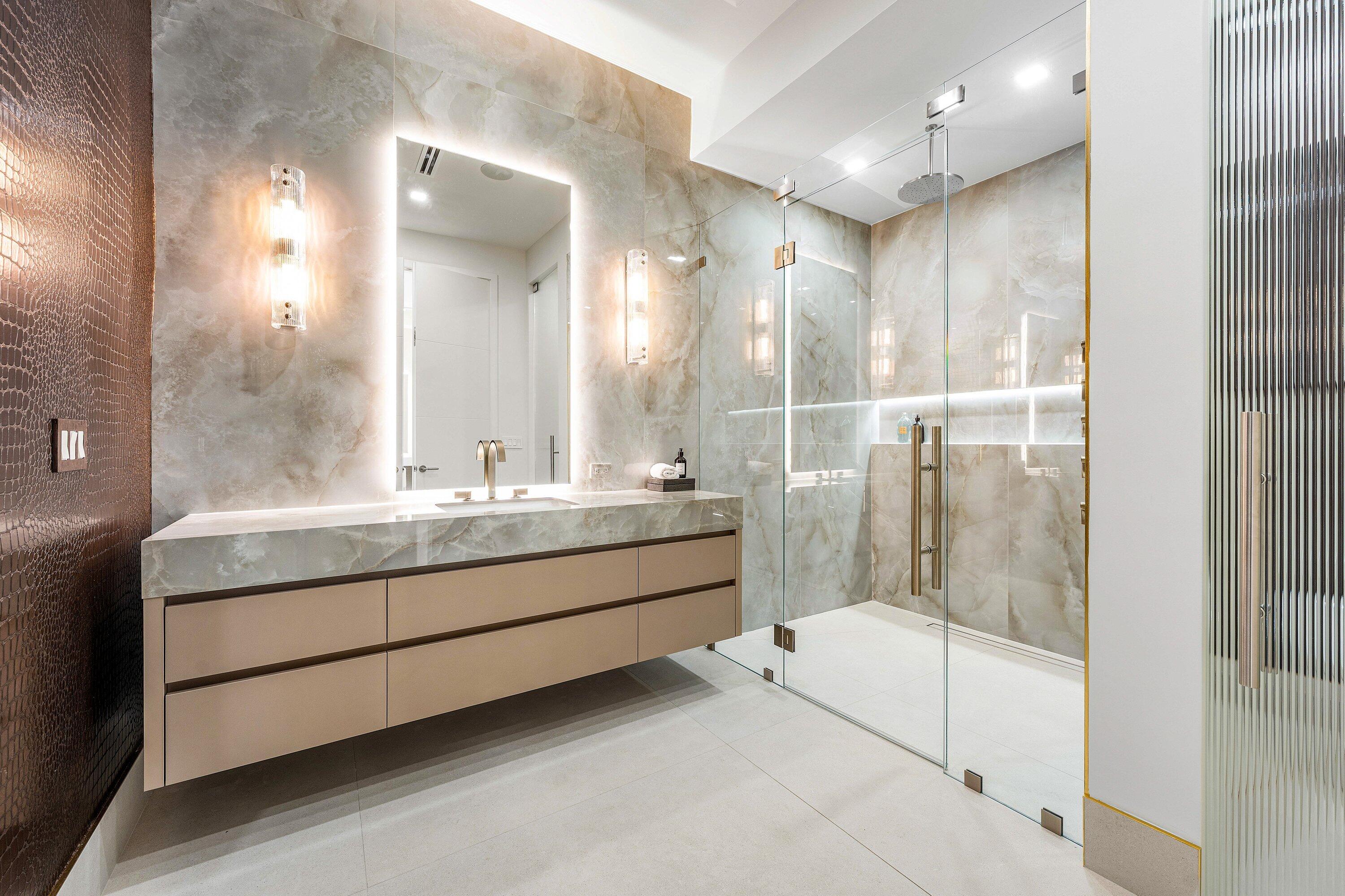 ROYAL PALM YACHT & COUNTRY CLUB - Residential