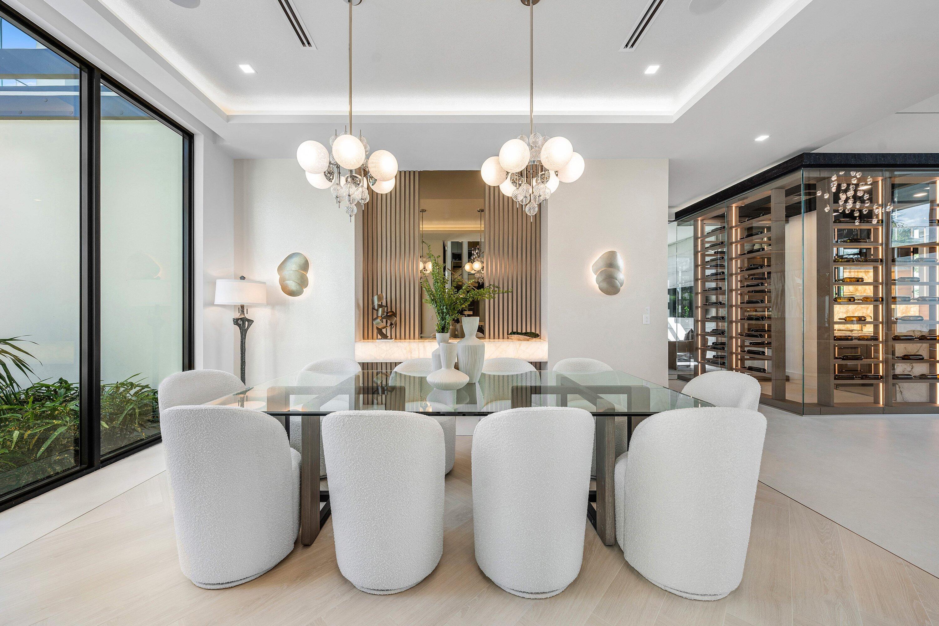 ROYAL PALM YACHT & COUNTRY CLUB - Residential