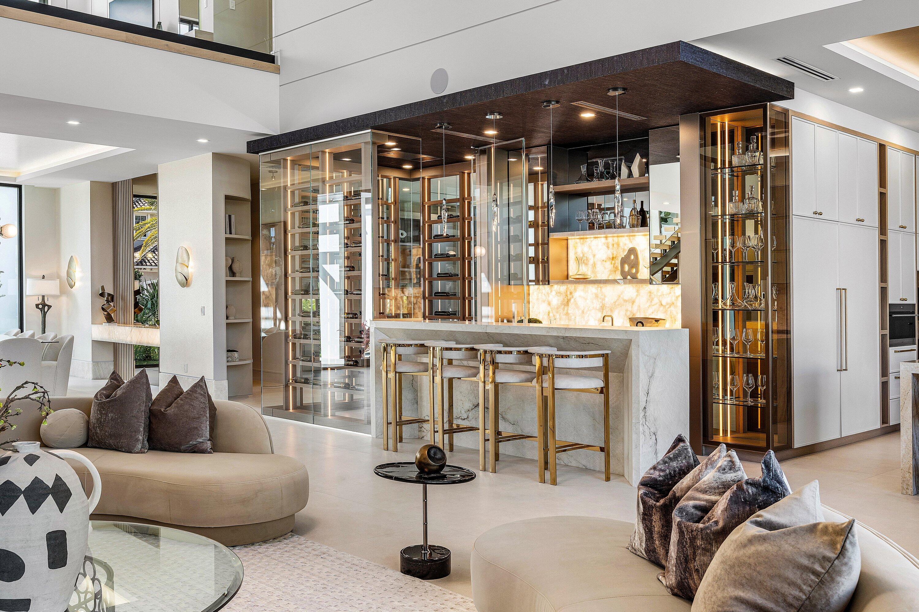 ROYAL PALM YACHT & COUNTRY CLUB - Residential