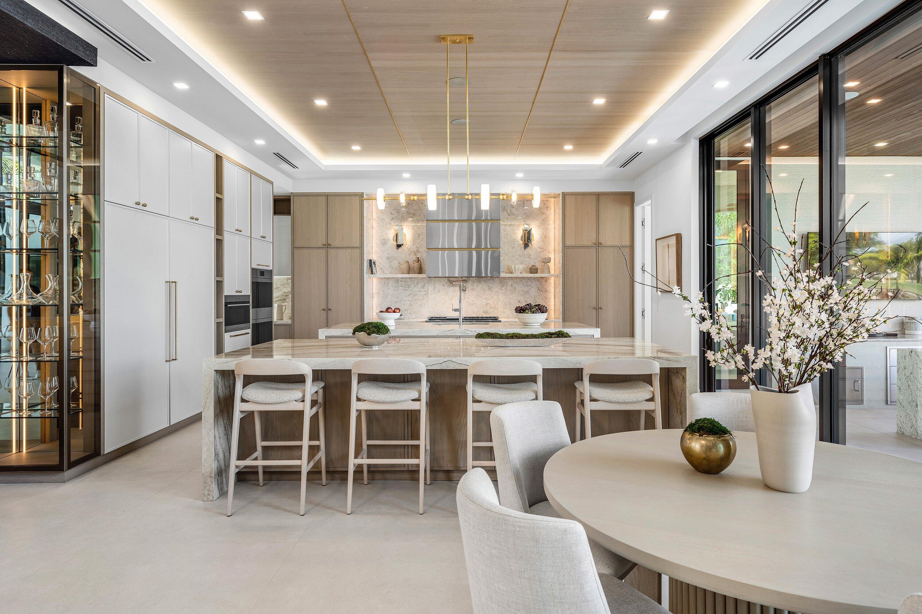 ROYAL PALM YACHT & COUNTRY CLUB - Residential