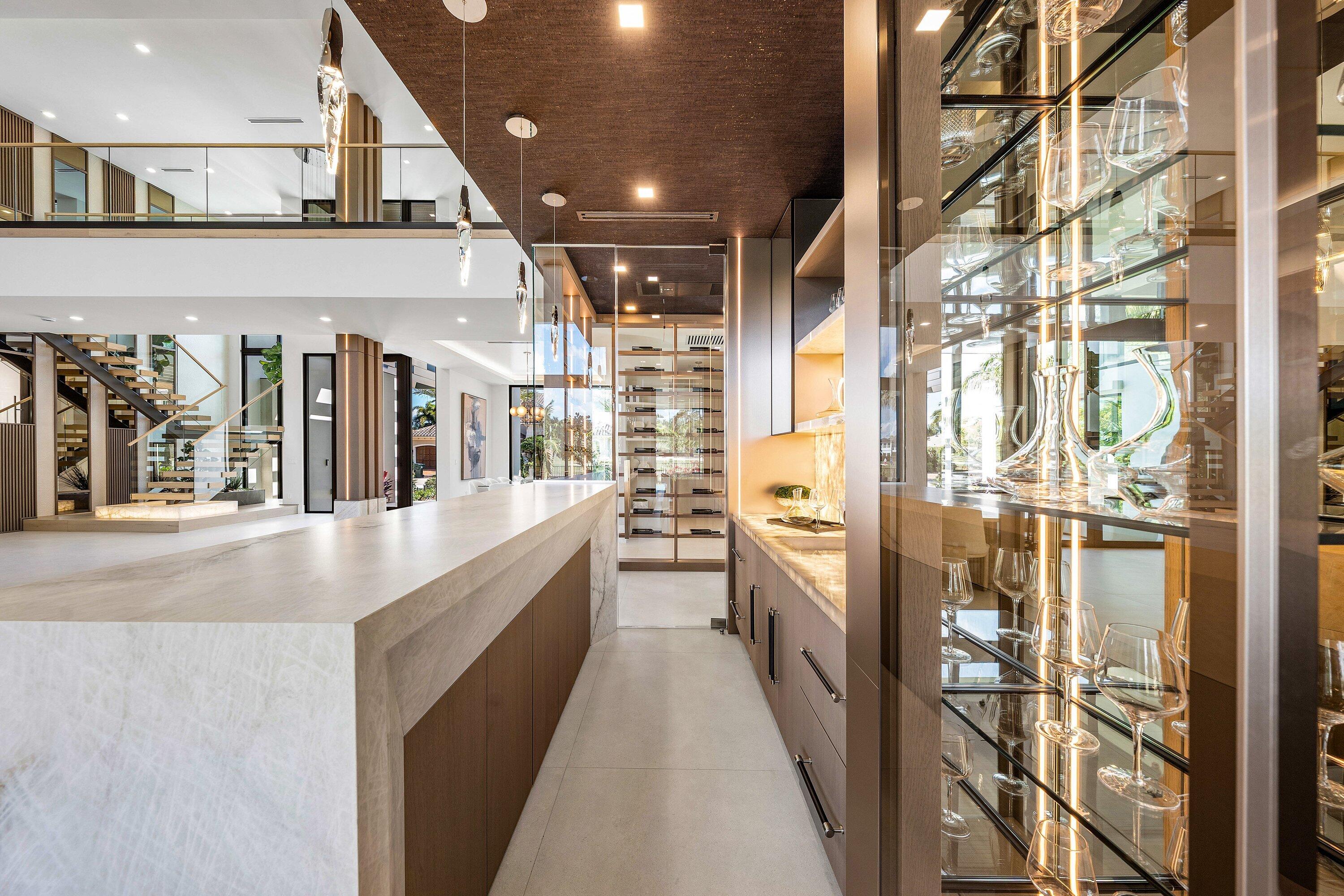 ROYAL PALM YACHT & COUNTRY CLUB - Residential