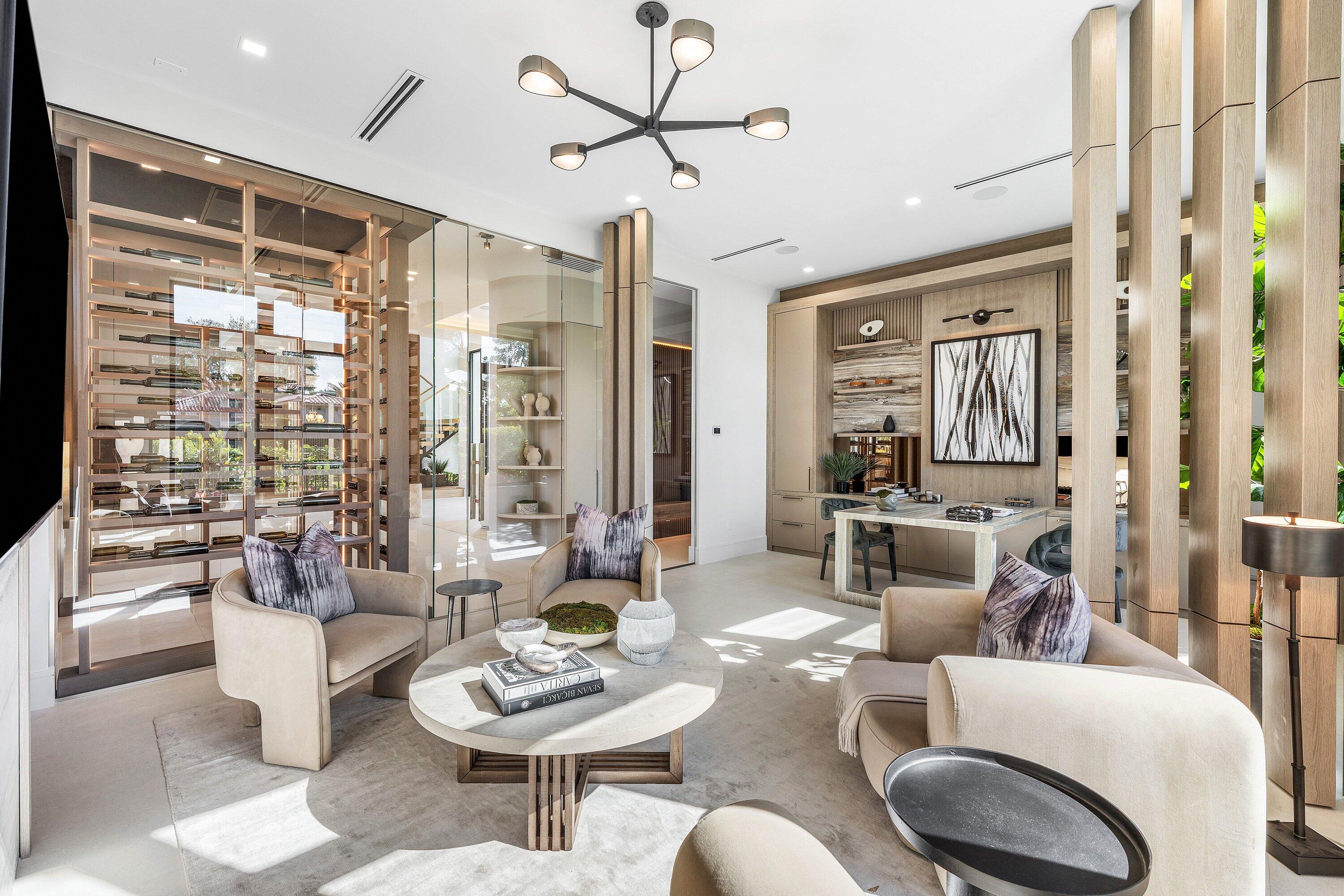 ROYAL PALM YACHT & COUNTRY CLUB - Residential