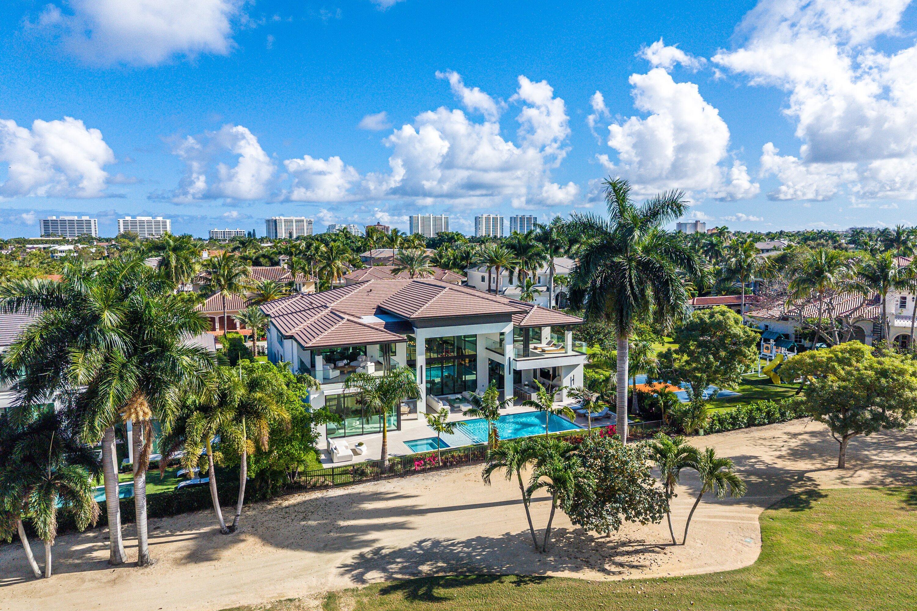 ROYAL PALM YACHT & COUNTRY CLUB - Residential