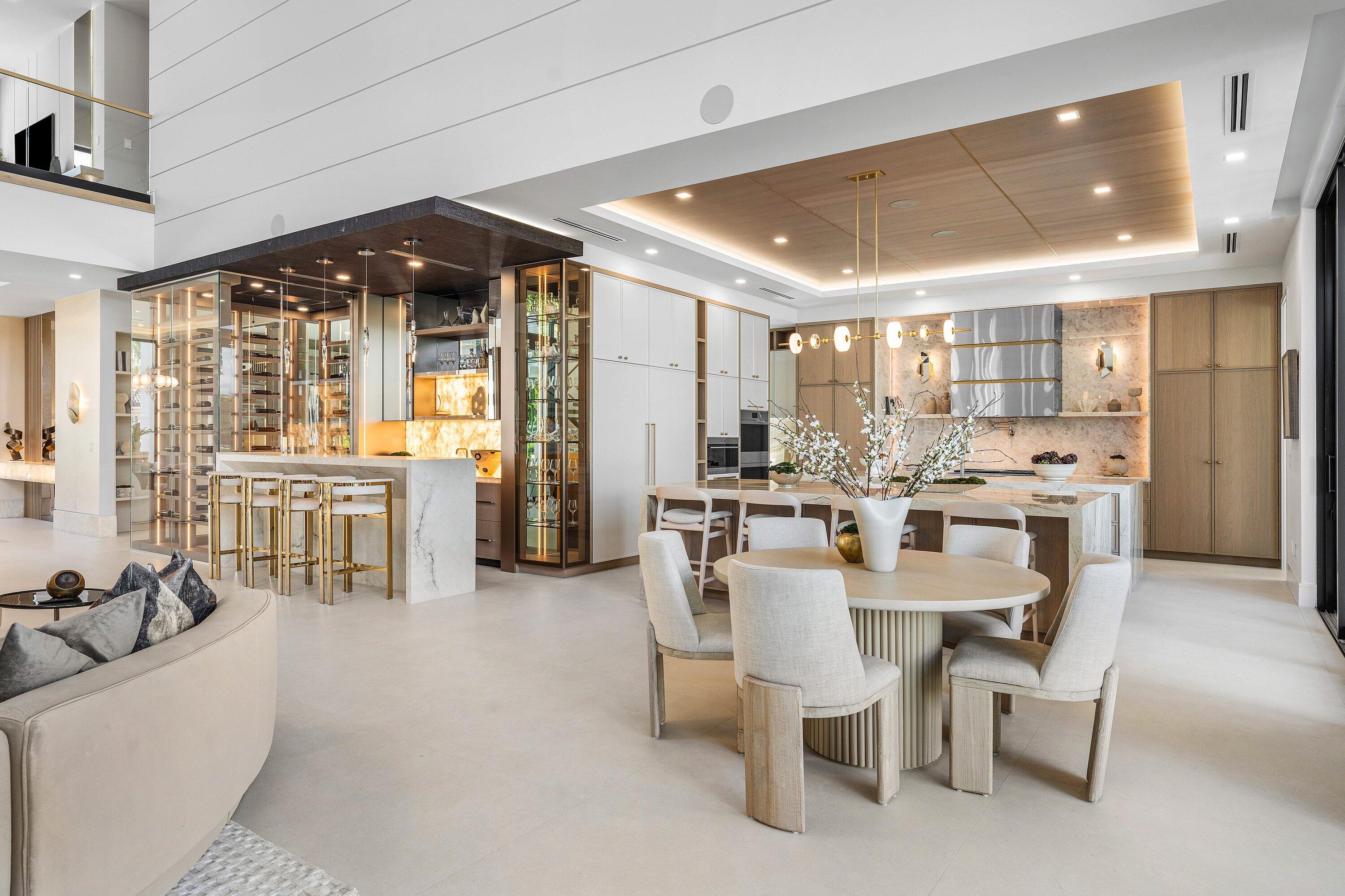 ROYAL PALM YACHT & COUNTRY CLUB - Residential