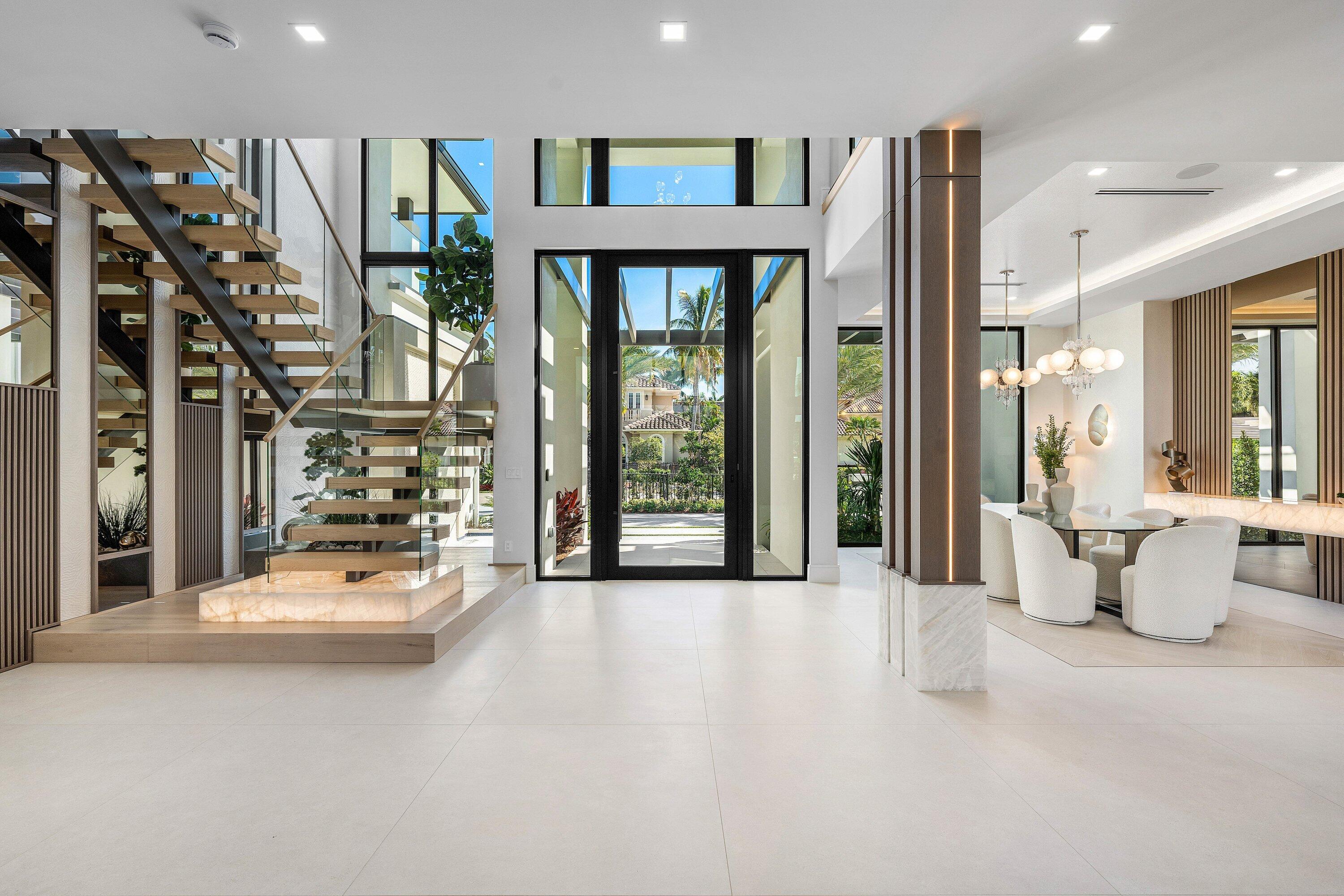 ROYAL PALM YACHT & COUNTRY CLUB - Residential