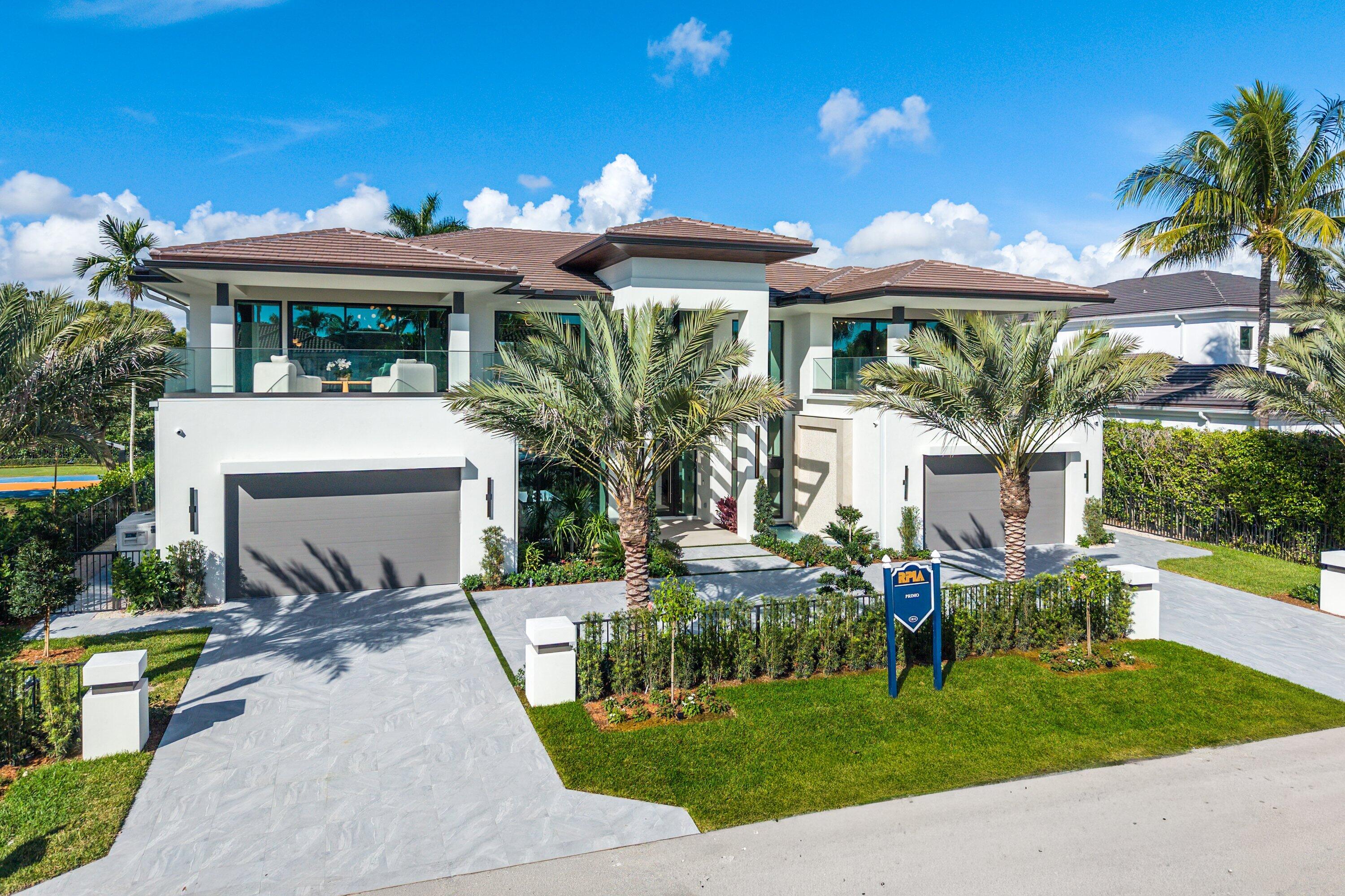 ROYAL PALM YACHT & COUNTRY CLUB - Residential