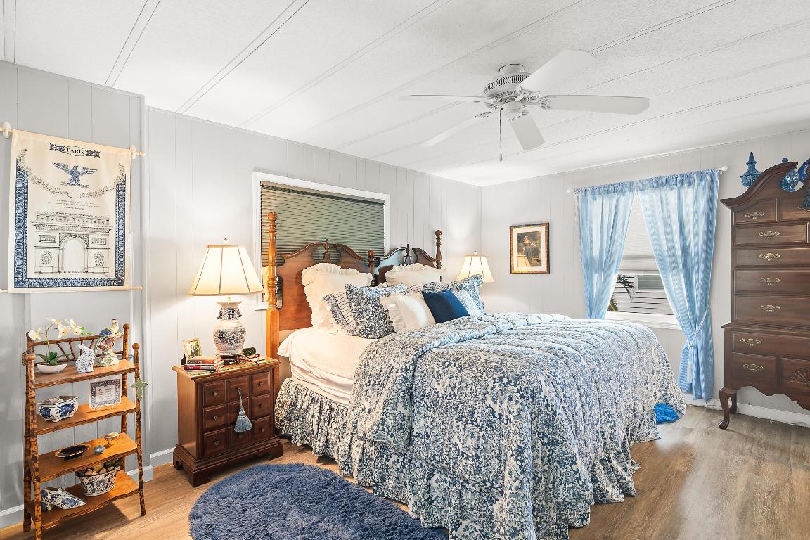 Pinelake Village - Residential