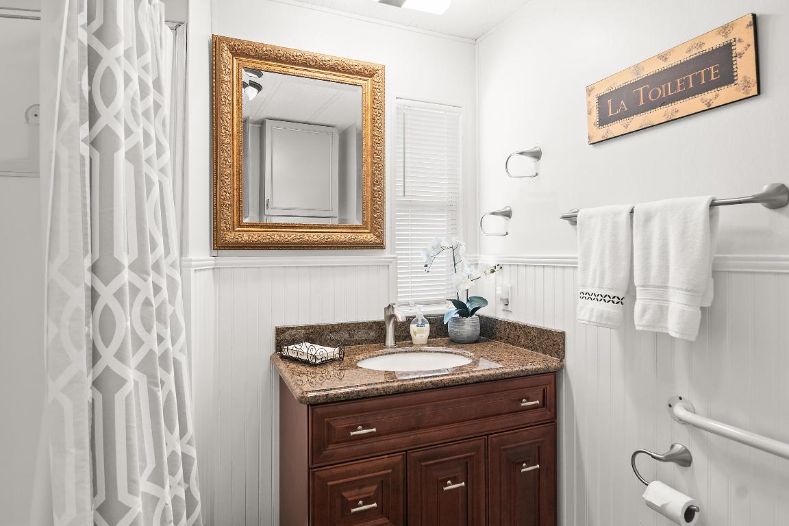 Pinelake Village - Residential