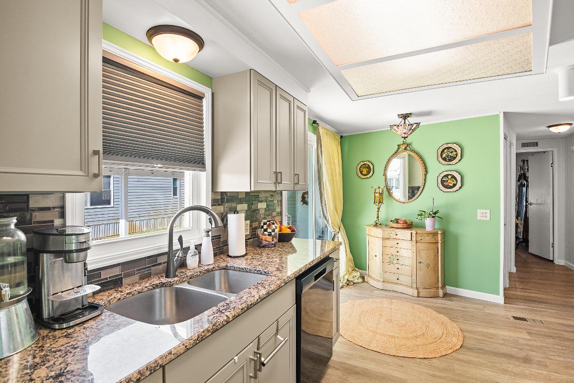 Pinelake Village - Residential