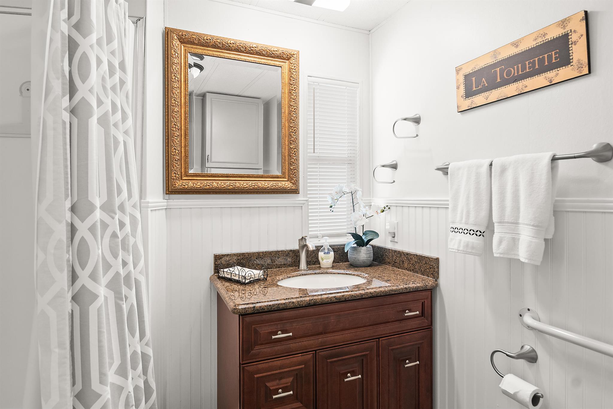 Pinelake Village - Residential