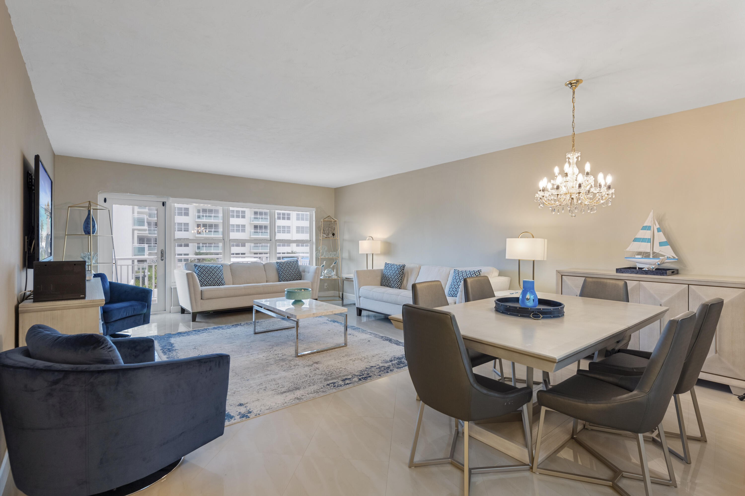 REGENCY TOWER CONDO - Residential