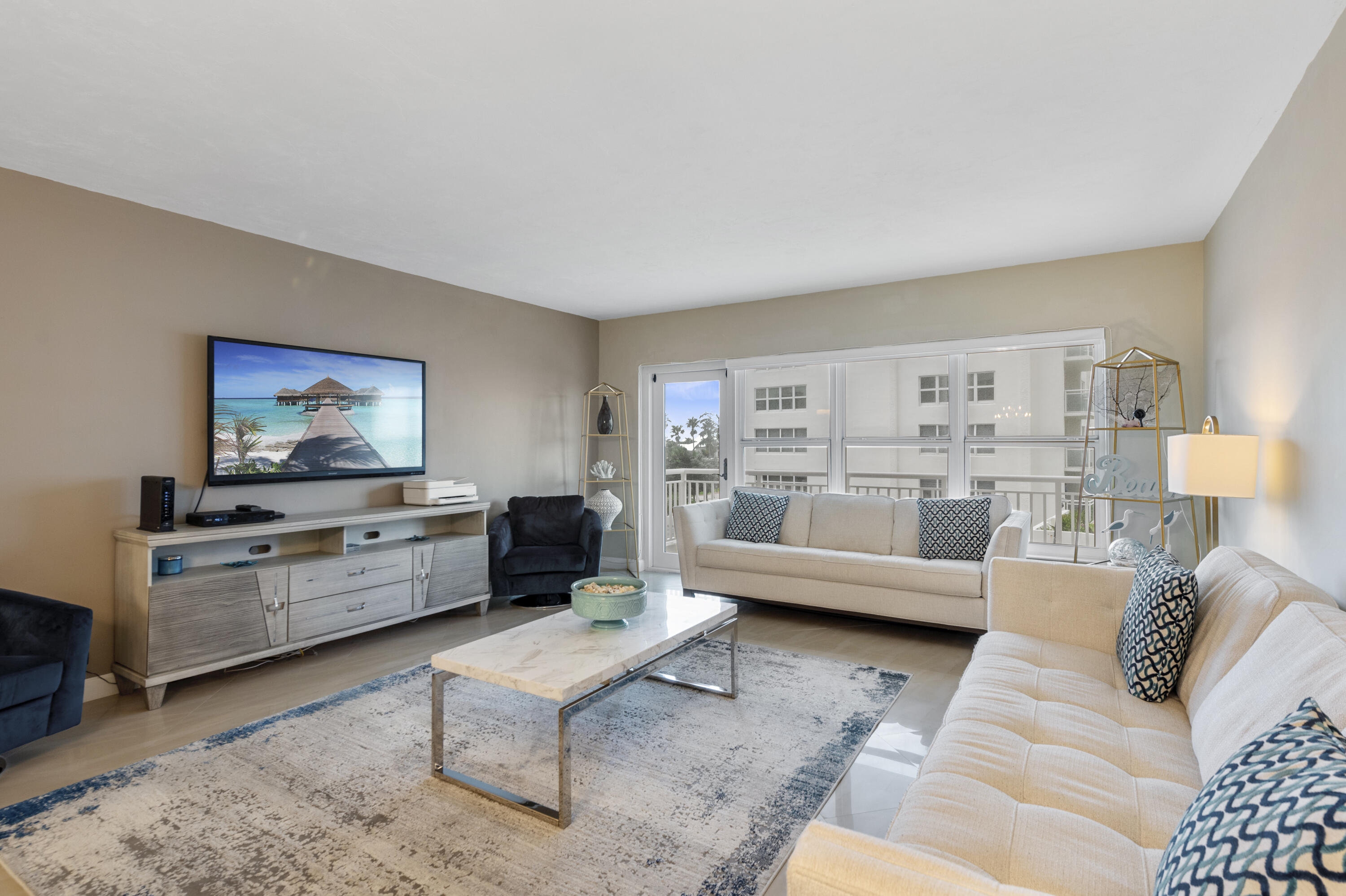 REGENCY TOWER CONDO - Residential