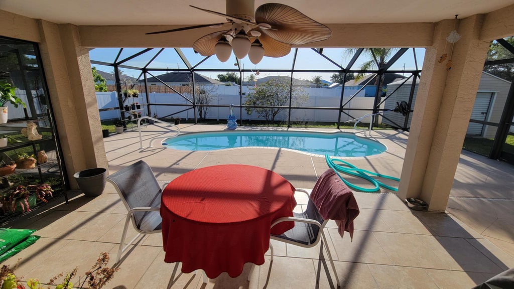Photo of 402 NW Bayshore Boulevard, Port Saint Lucie, FL 34983 (MLS # R10984656)